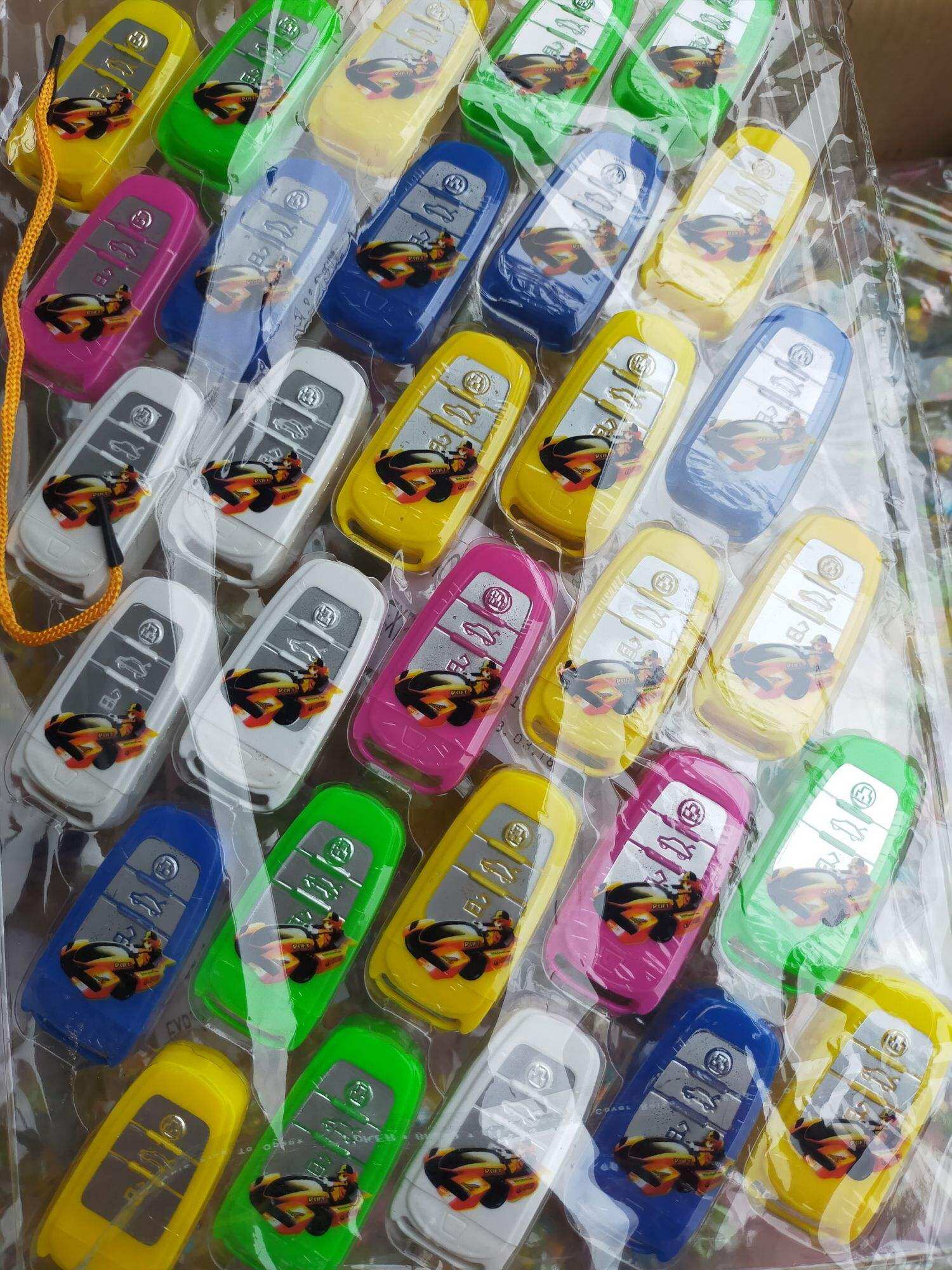 Vỉ đồ chơi kẹo mút hình khoá cho bé( vỉ 30 c)