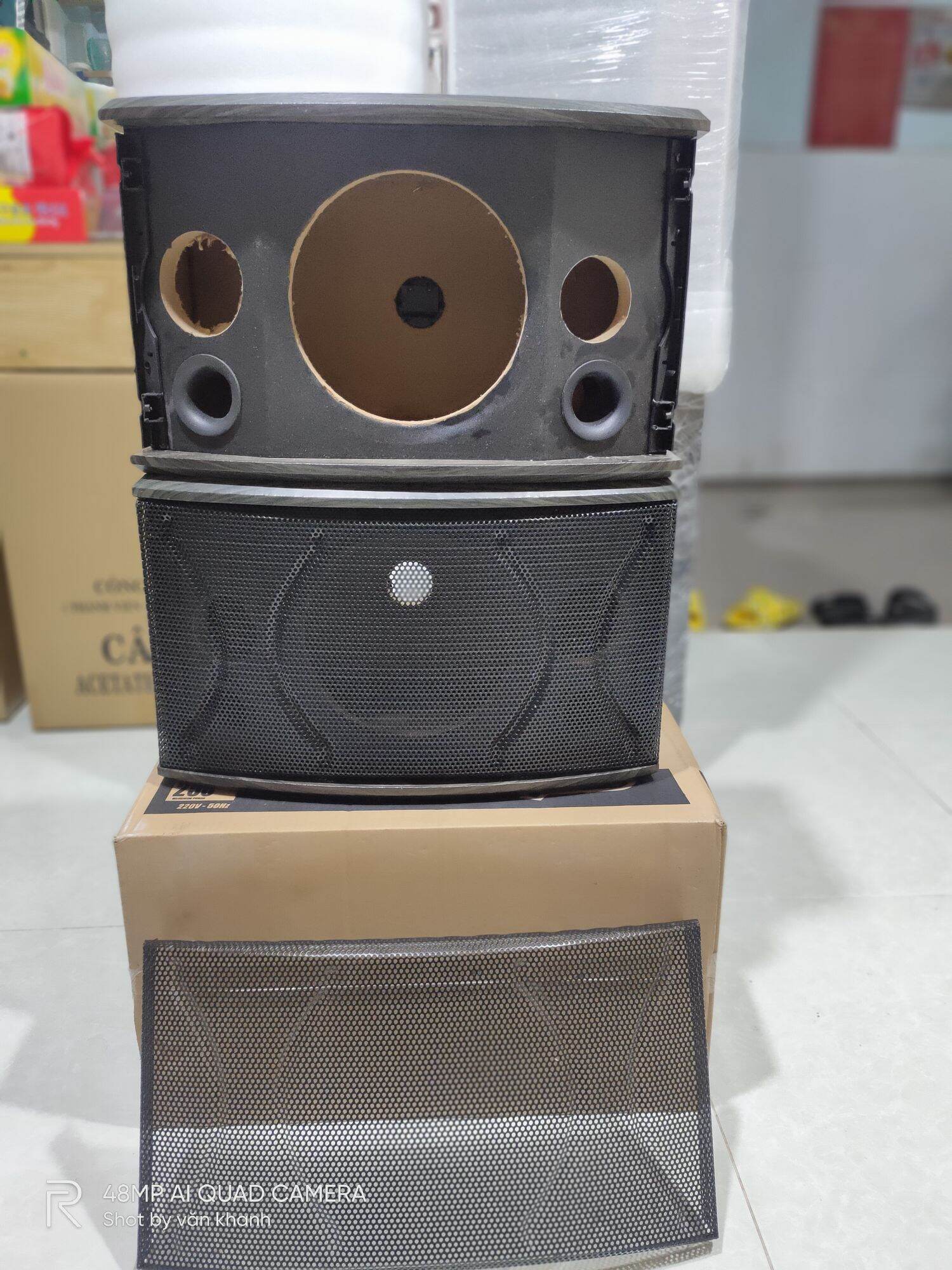 Vỏ loa treo bass 2 tấc ( 1 đôi )