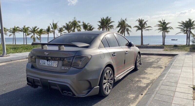 Đuôi gió thể thao các dòng xe sedan