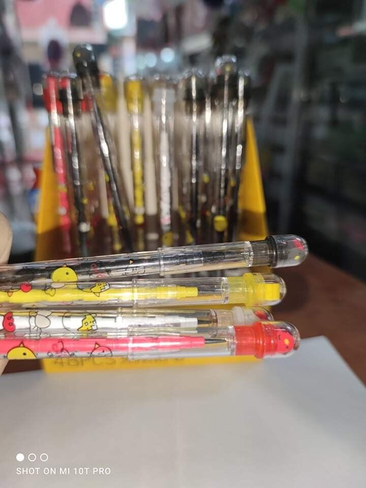 2 Bút chì đốt hình gà xinh