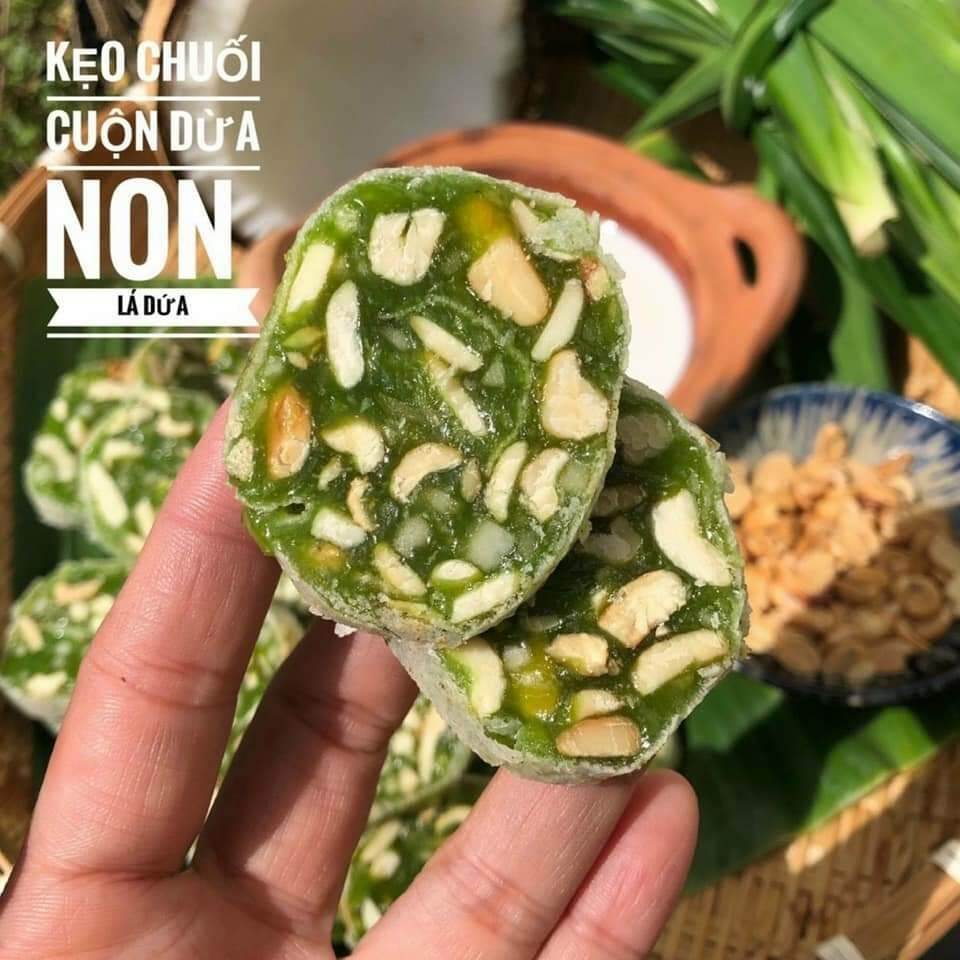 Kẹo chuối cuộn dừa non lá dứa 500g