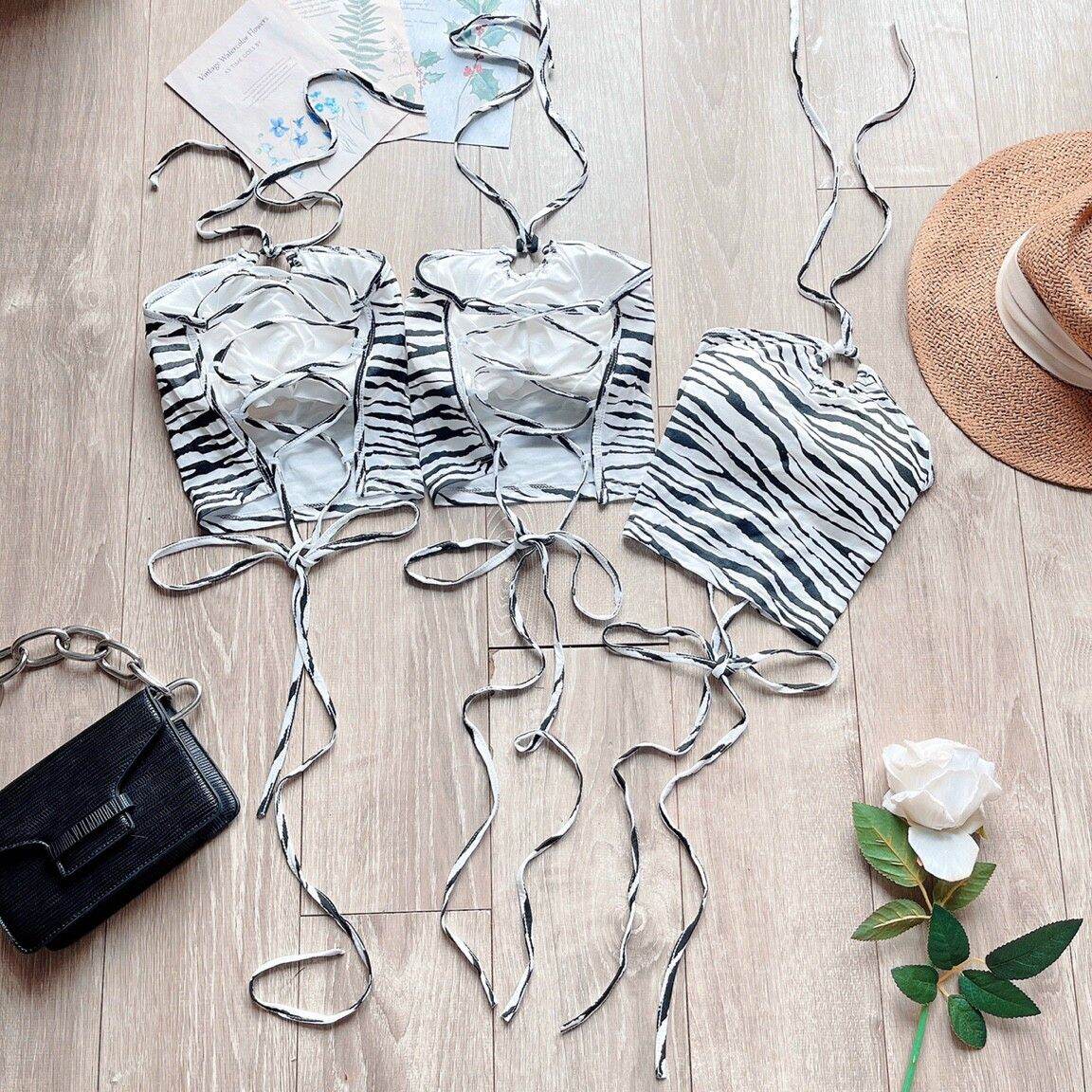 [HCM]Áo yếm 2 dây hở lưng ngựa vằn