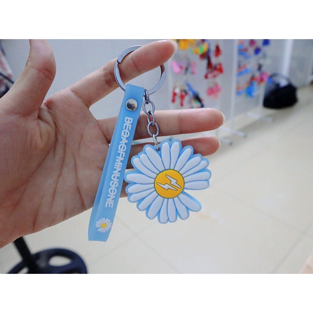 [HCM]MÓC KHOÁ BÔNG CÚC xinh