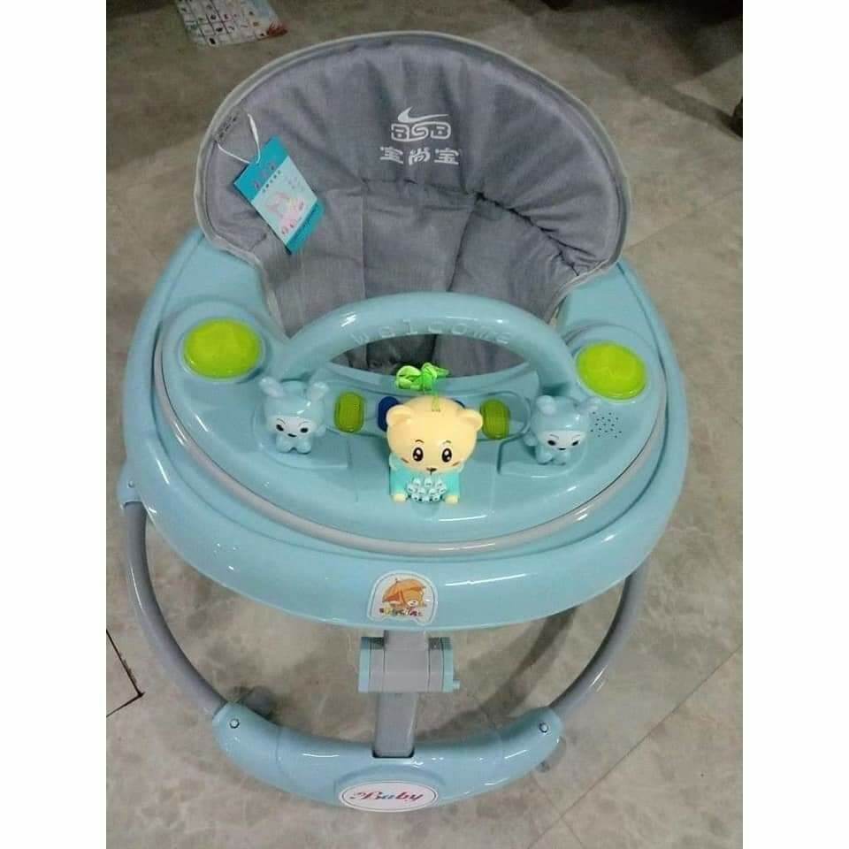 Xe tròn tập đi hình đầu thú