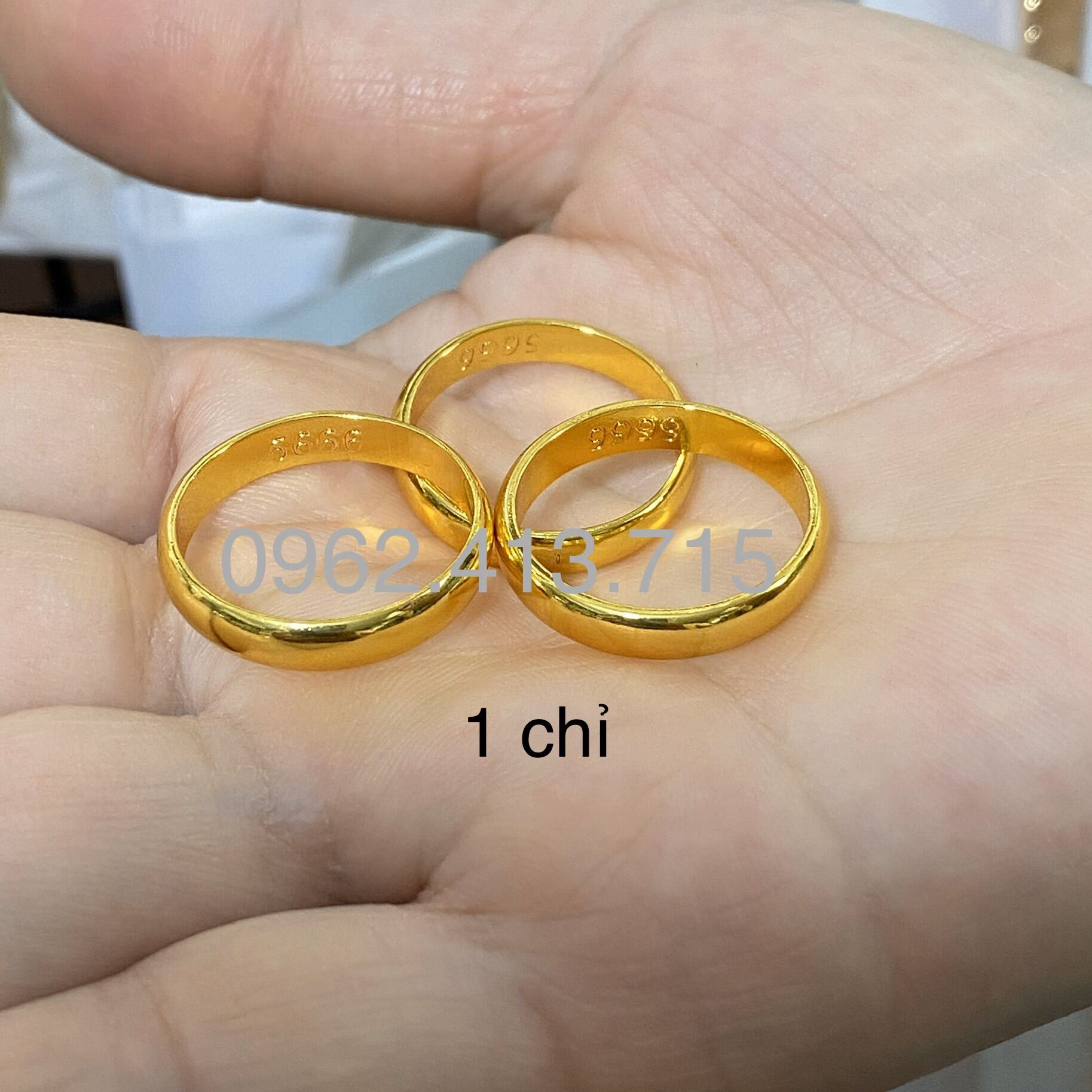 3 mẫu nhẫn cưới vàng 18k trơn được ưa chuộng hiện nay | Apj.vn