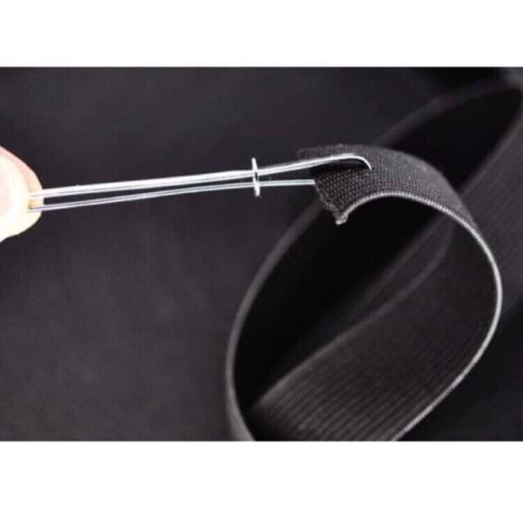 Dụng cụ luồn thun giúp luồn thun nhanh và dễ