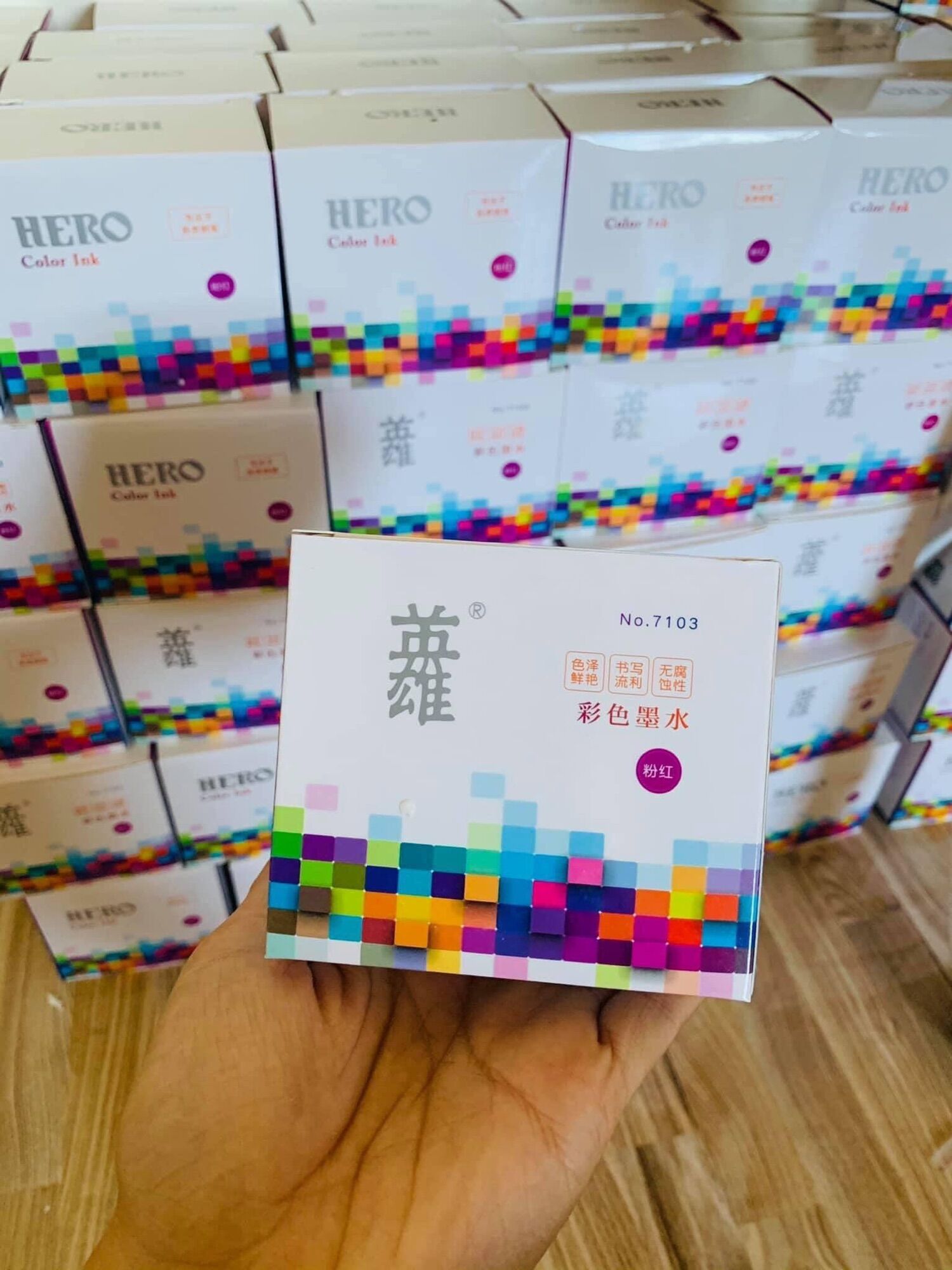1 hộp mực Hero tím