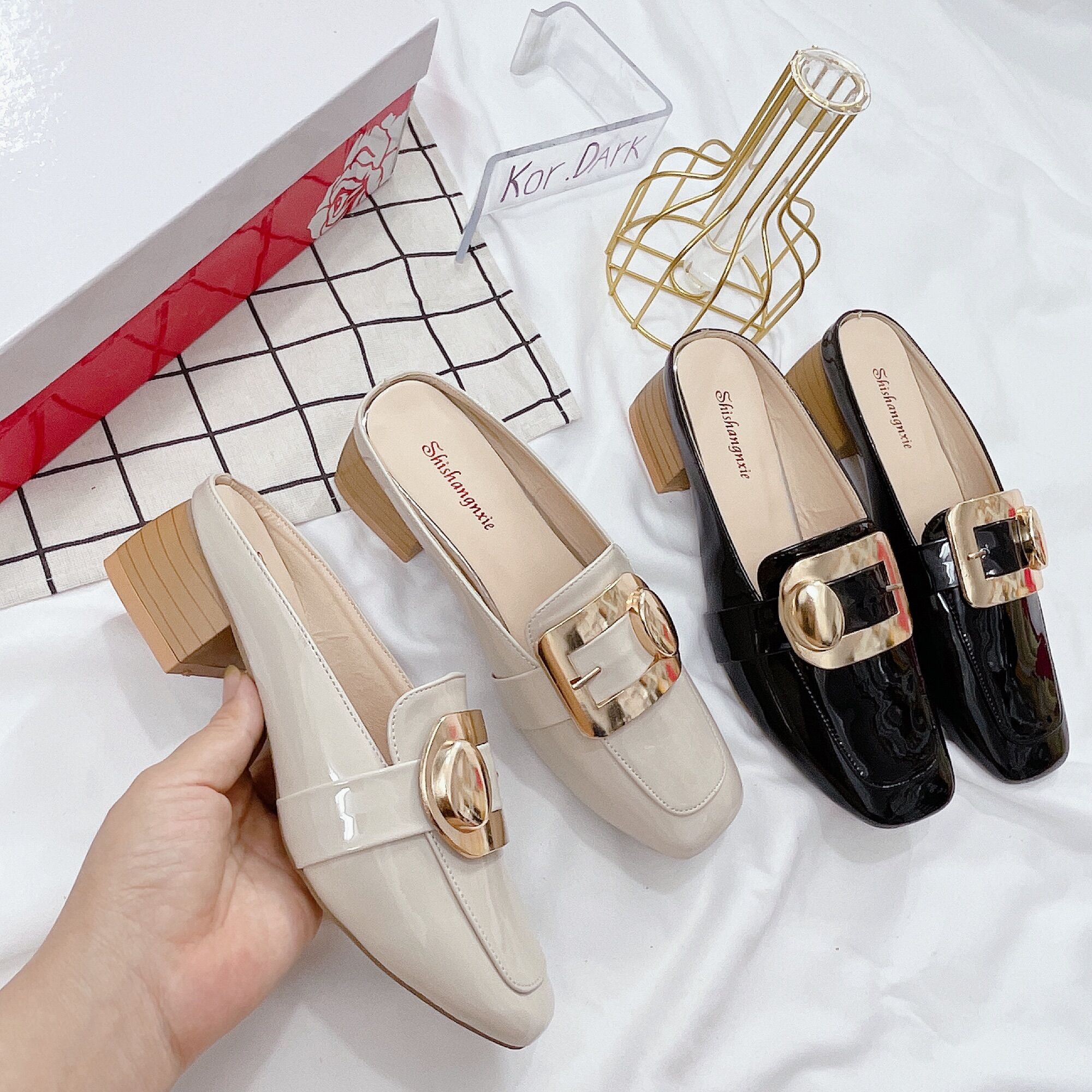 Giầy đế xuồng bít mũi,sục da cao 5cm