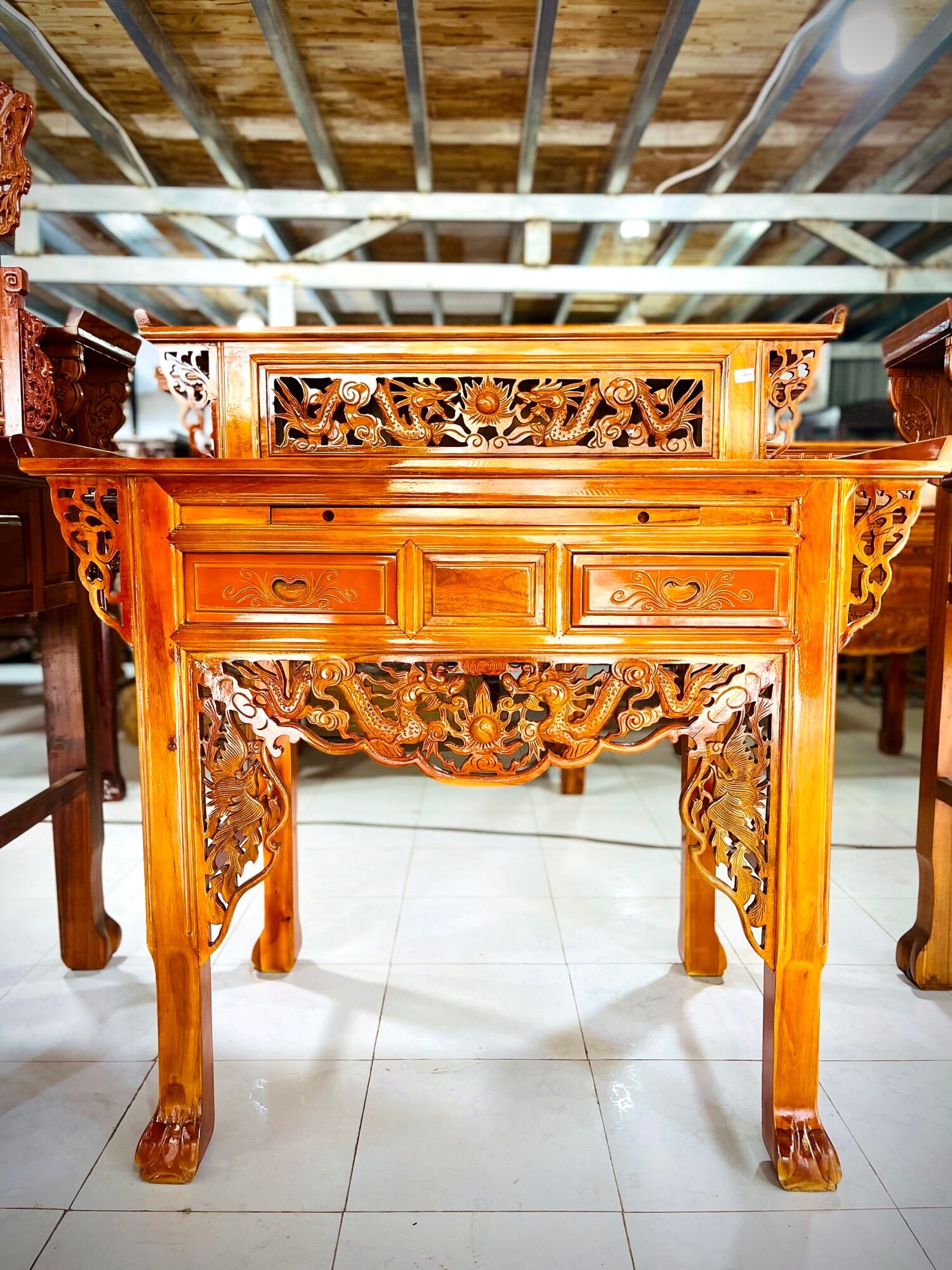 bàn thờ gia tiên