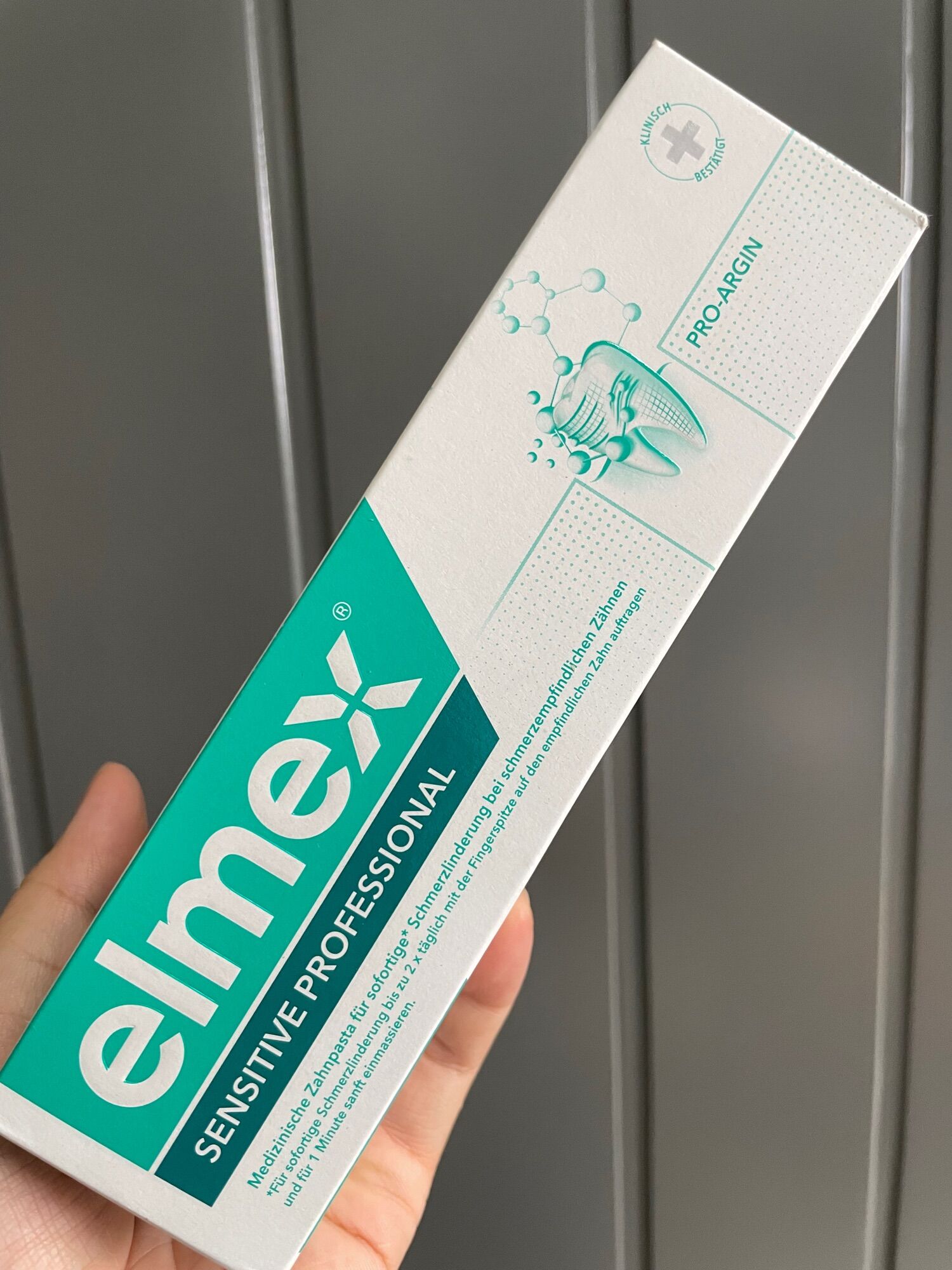 Kem đánh răng cho răng siêu nhạy cảm Elmex Sensitive Professional nội địa Đức 75ml