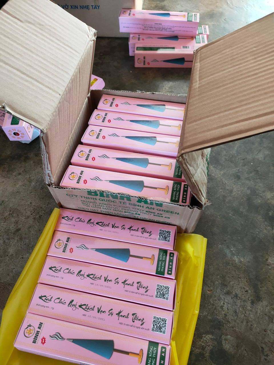 Nhang xông phong thủy😒bột tắm phong thủy bình an, 10 hộp tặng kèm bịch tắm phong thủy tẩy ếu, k