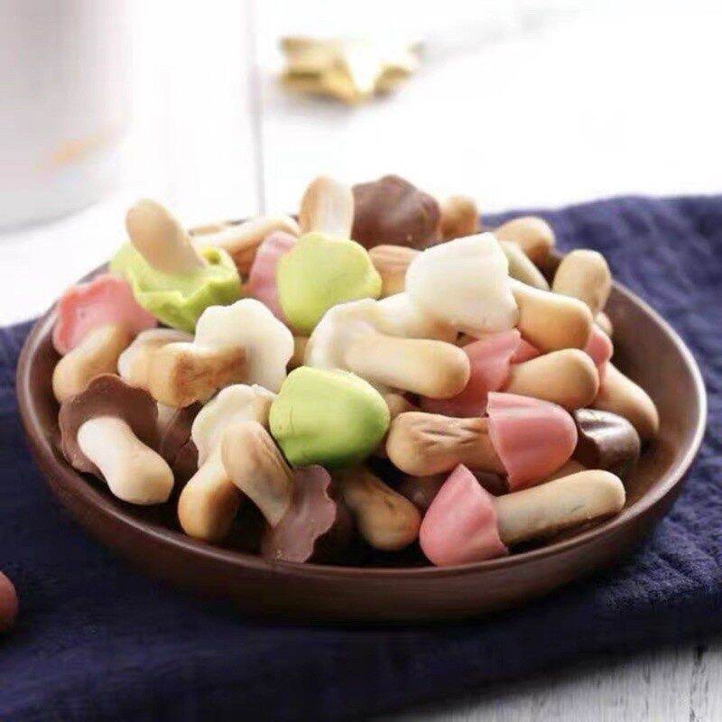 2 HỘP BÁNH NẤM NGA HỘP TO 220G ĐỦ 4 VỊ/ HỘP: SỮA, DÂU TÂY, MÁT CHA, SOCOLA