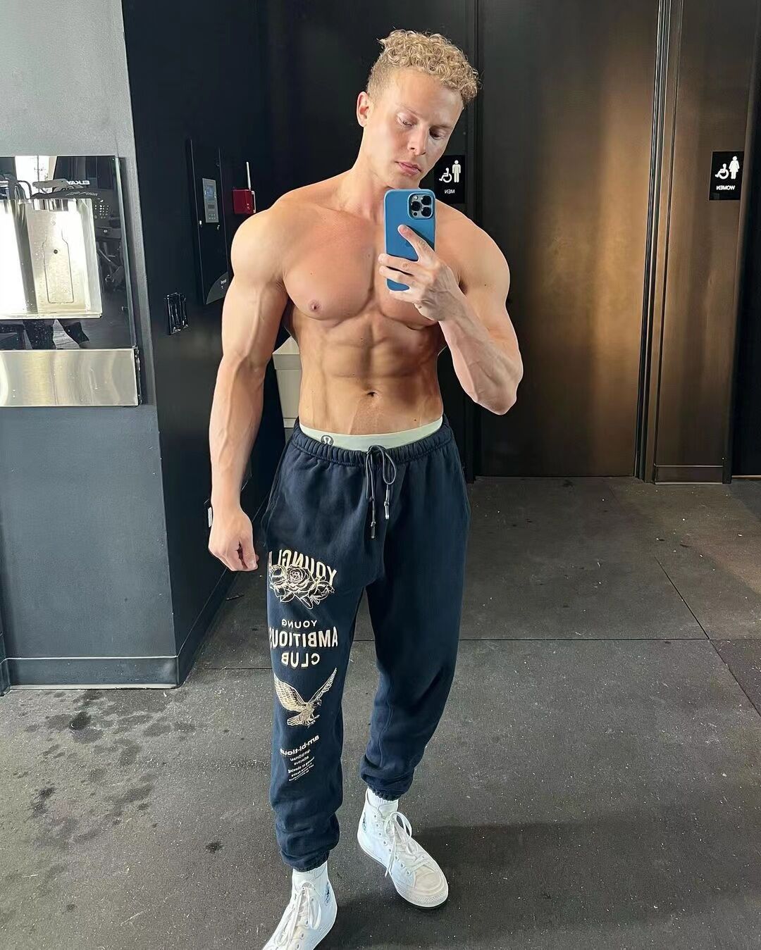 Đồ Tập Gym Nam Những Mẫu Quần Áo Tập Gym Nam HOT