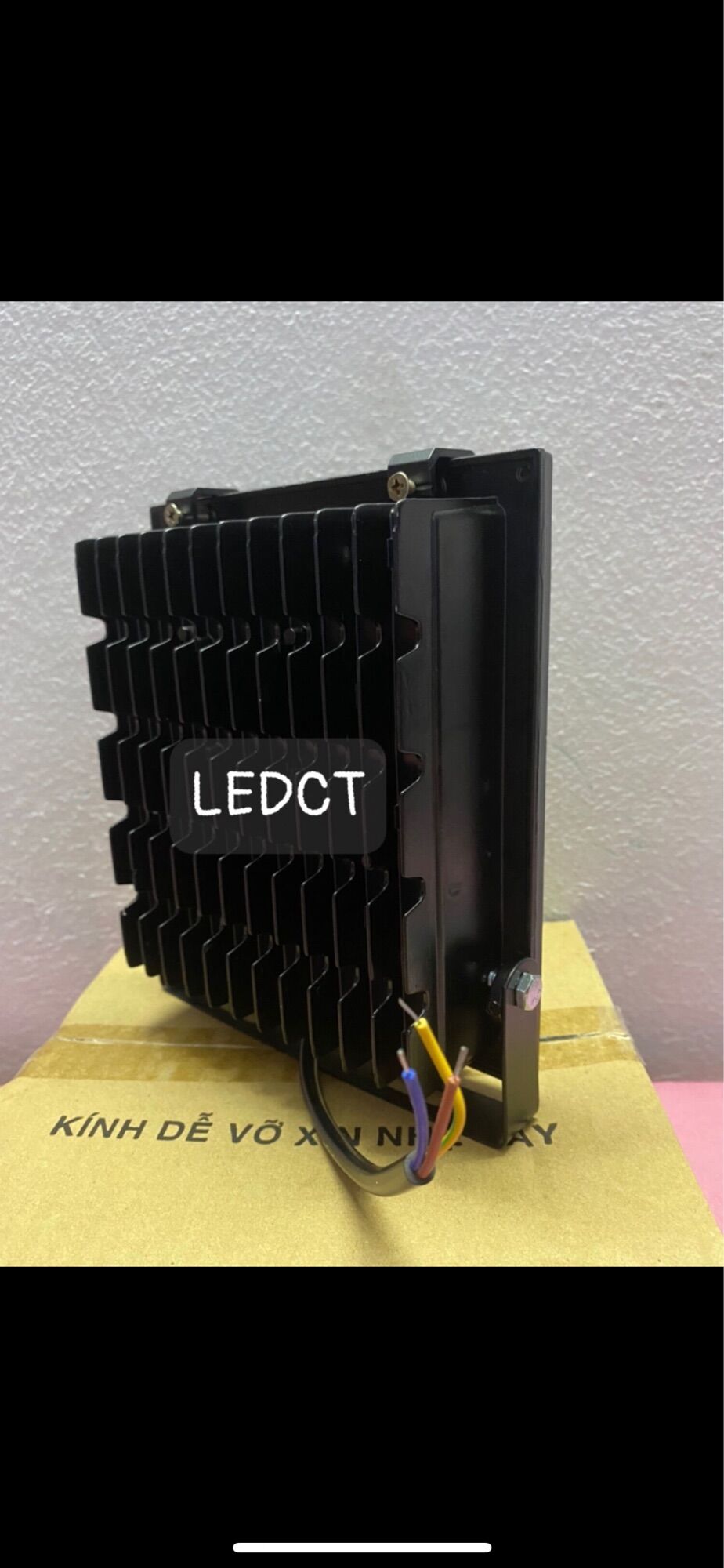 (Combo 2 Cái) Đèn pha LED 30W Thân Nhôm (Trắng, Vàng, Xanh lá, Xanh dương, Đỏ, Đổi màu)