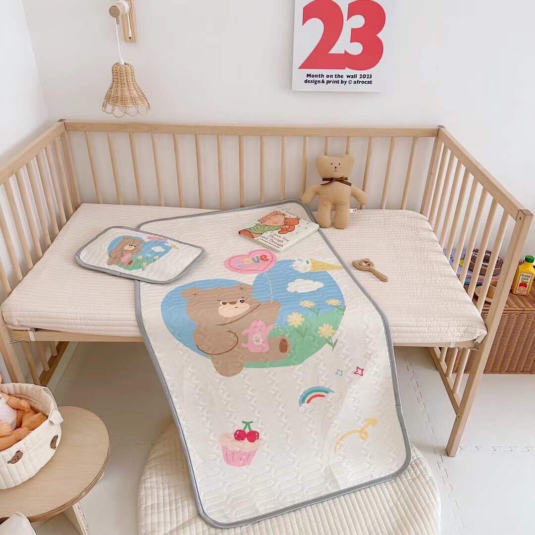 Chiếu lụa điều hoà cho bé in hình 5d