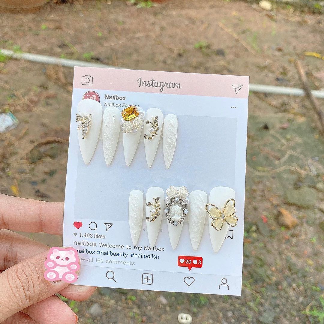 Nailbox thiết kế mẫu trắng cô dâu