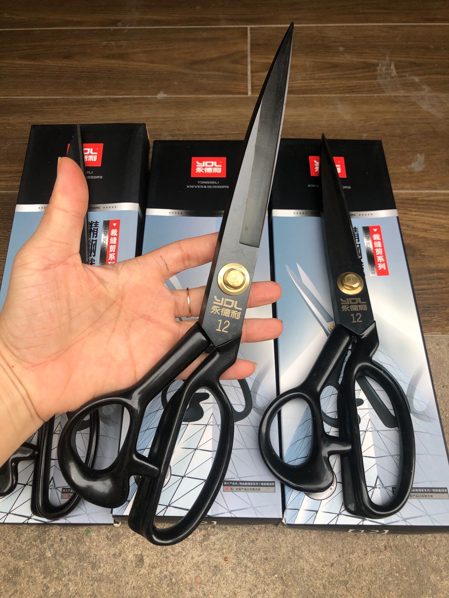 Kéo cắt vải ydl 12inch , hàng mới. bén