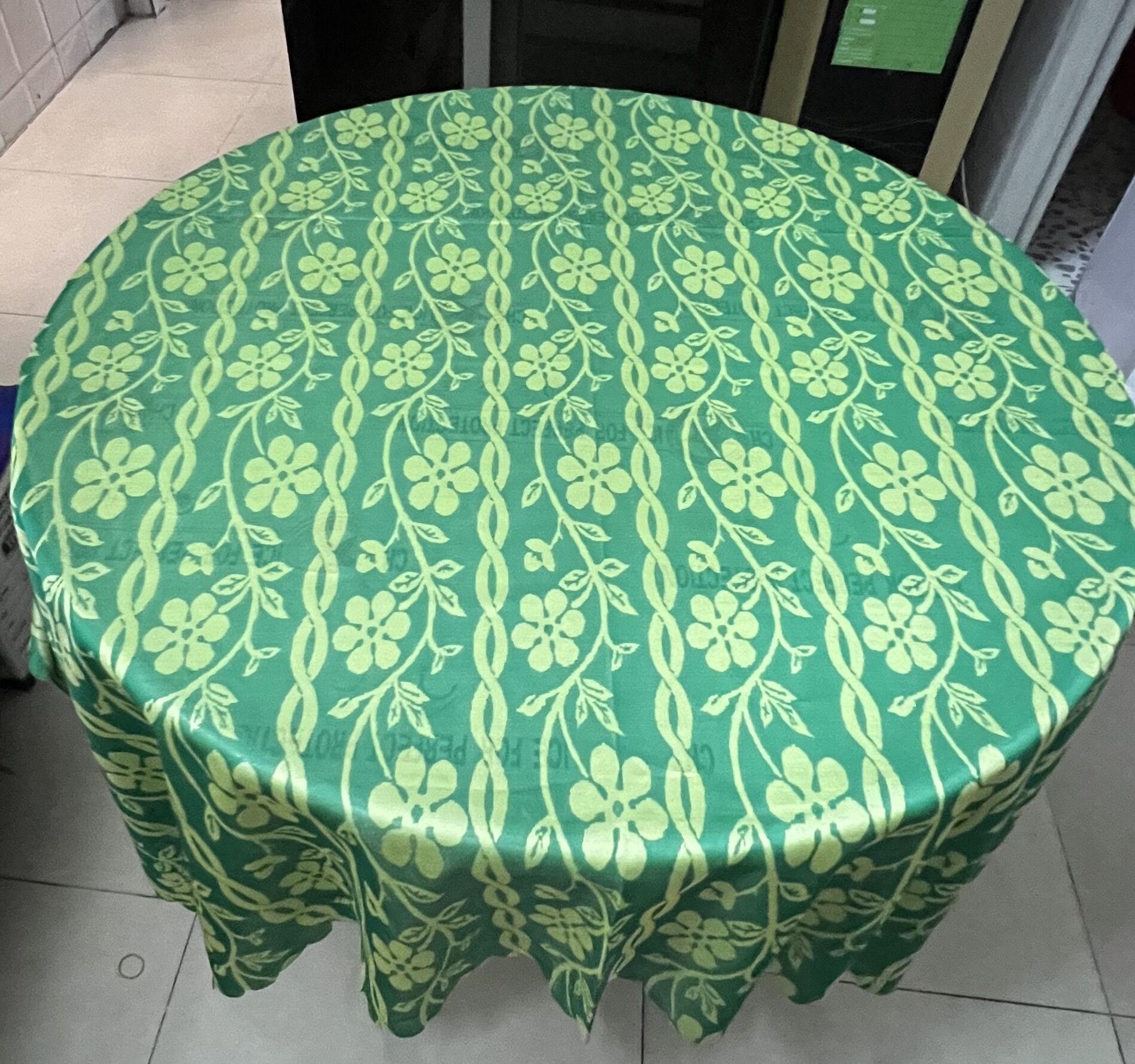 Khăn trải bàn Bông Bính