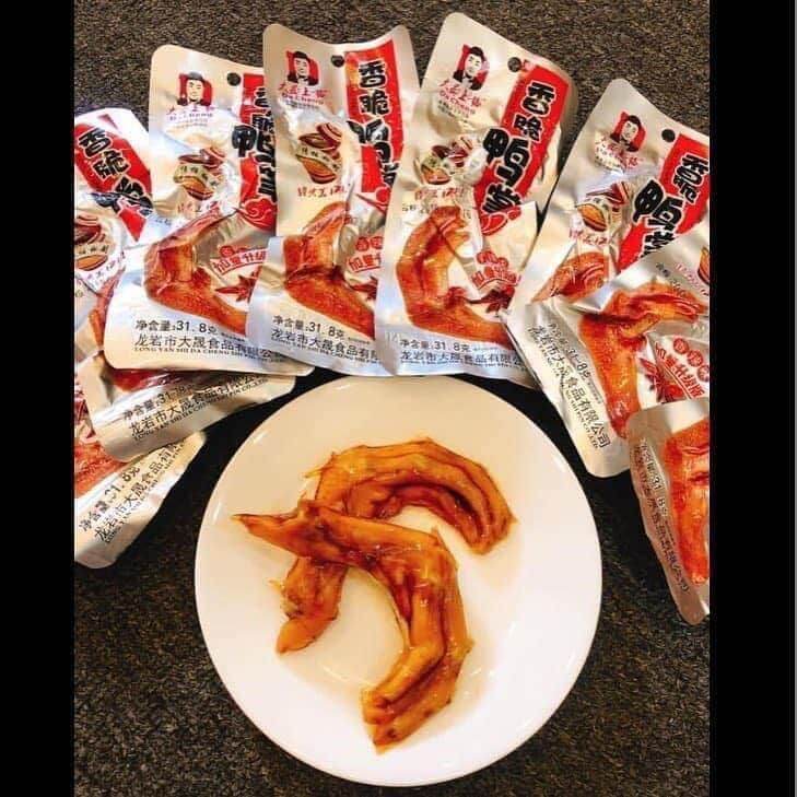 CHÂN VỊT CAY DaCHENG 1 gói