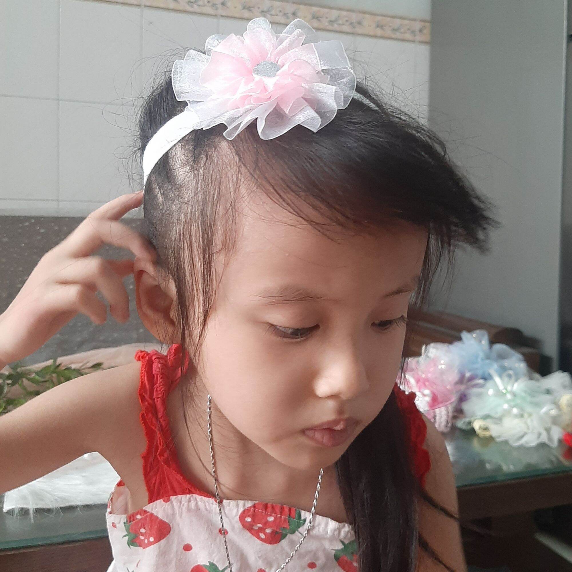 Băng đô cài tóc dễ thương cho bé