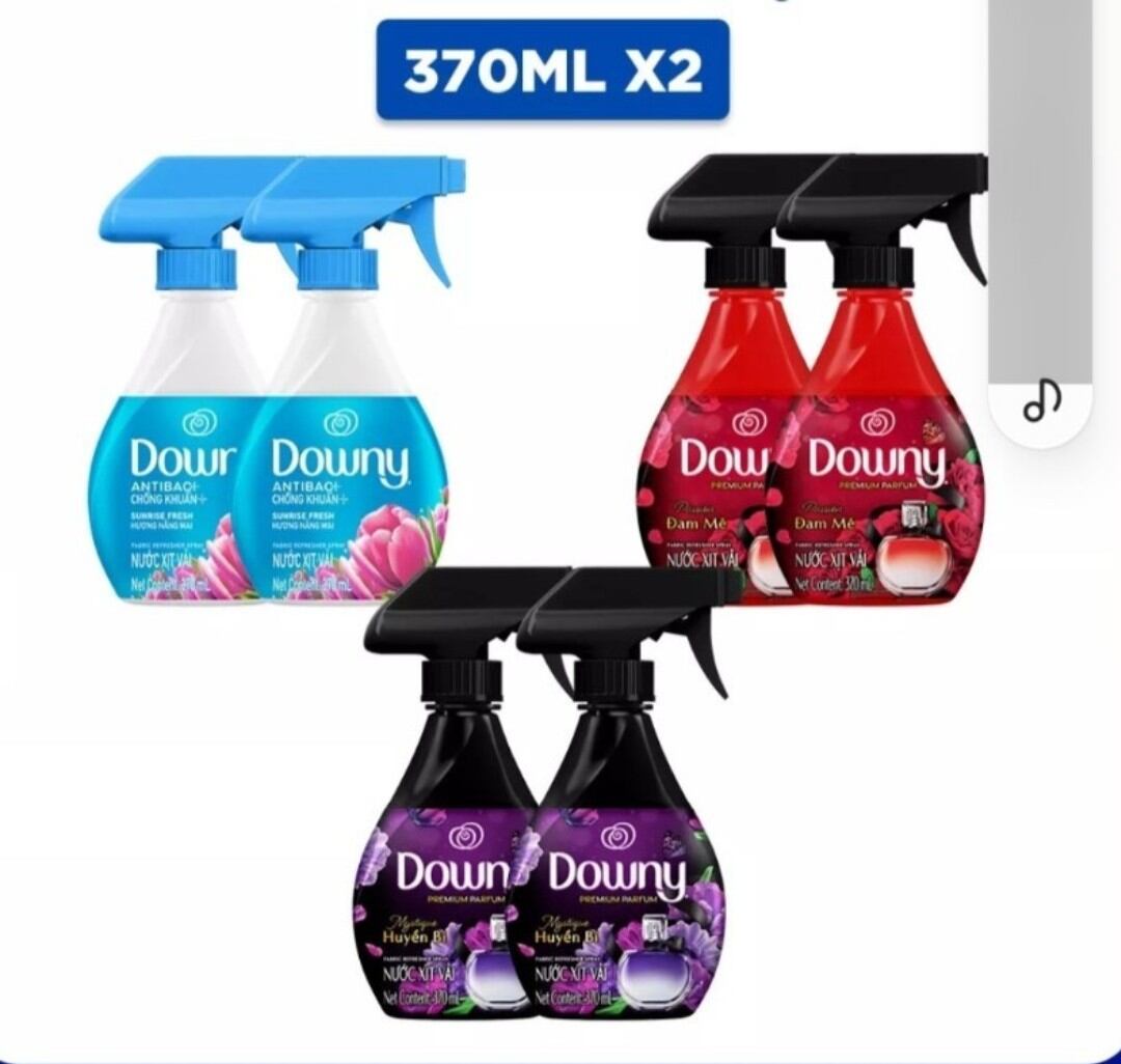 Combo 2 chai xịt khuẩn Downy khử mùi, chống khuẩn 99,9% chai 370ml