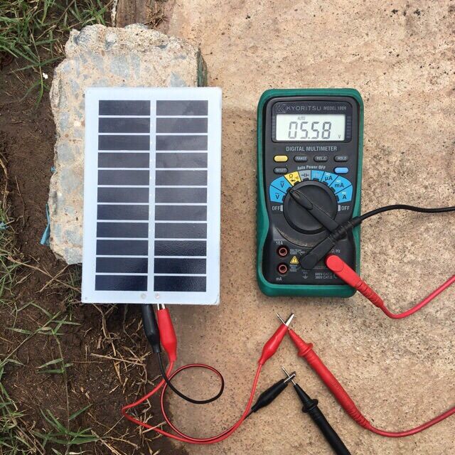 Tấm pin mặt trời mini 2W chế led, chế sạc dự phòng