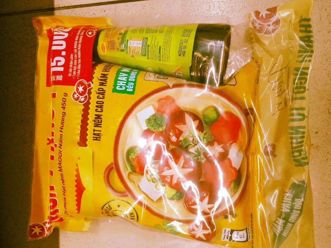 Combo Hạt nêm Maggi nấm hương rau nấm 450g + 1 chai dầu hào 150g