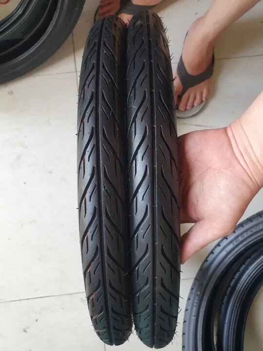 Vỏ , lốp xe máy đi ruot .70/90-17 và 80/90-17 ...dành cho xe wave, dream, sirut, viva, cup.....có xăm .củ tháo xe