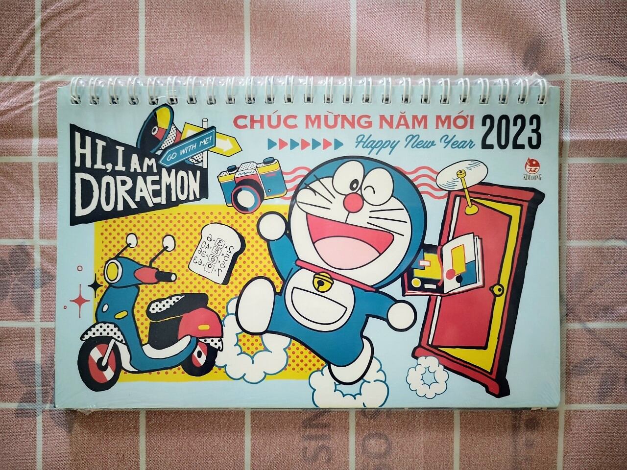 Lịch để bàn doraemon 2023 seal