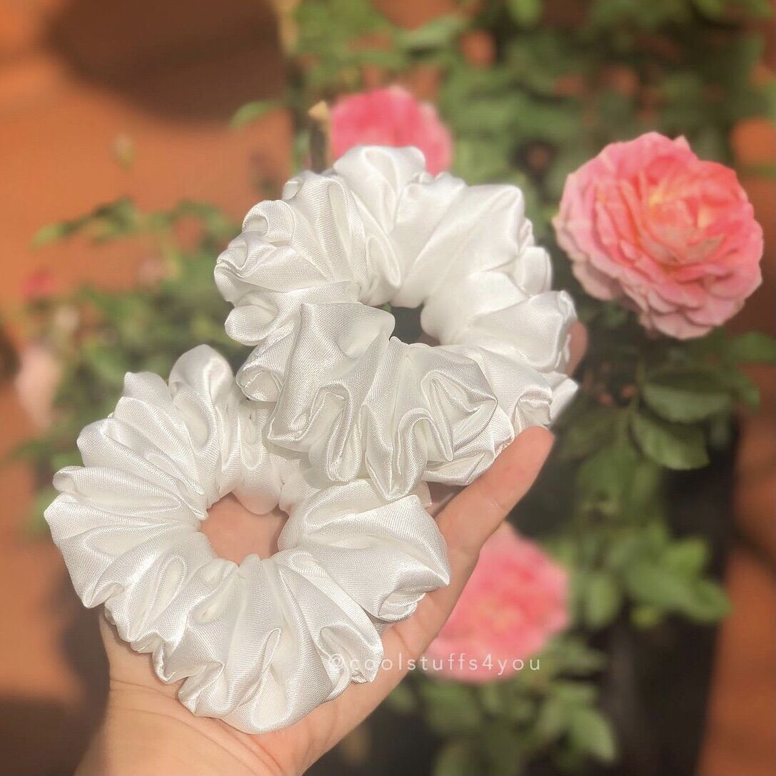 Buộc Tóc Scrunchies Lụa Mềm Mịn Màu TRẮNG🤍Size Thường