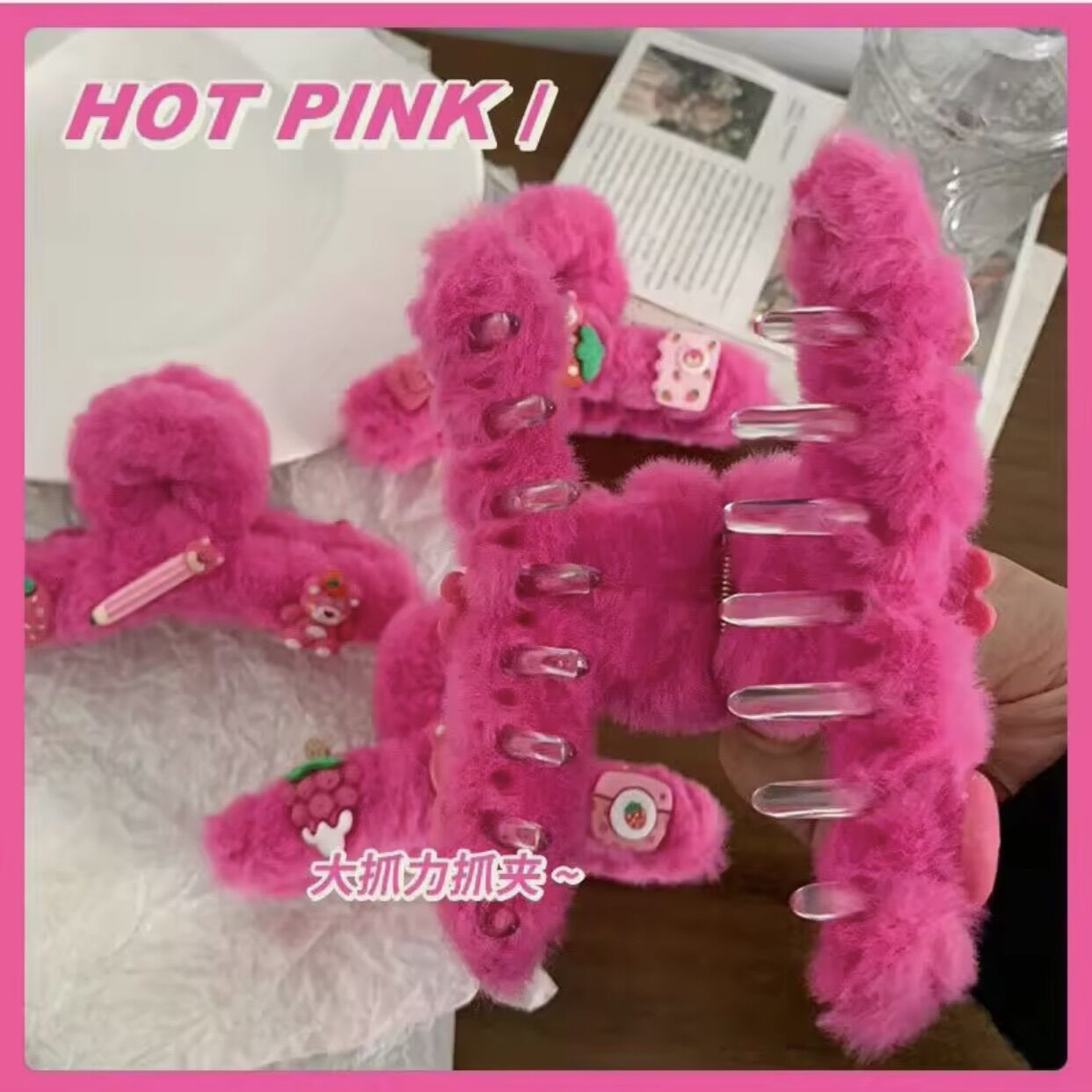 KẸP TÓC CÀNG CUA BÔNG GẤU DÂU LOTSO (ngẫu nhiên)