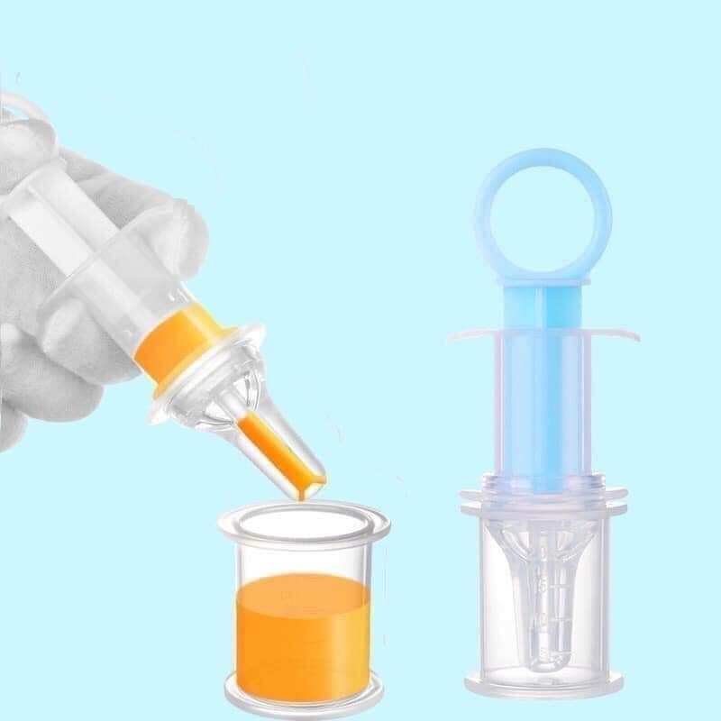 Cylinder for Giving Medicine to Children (Randomly)