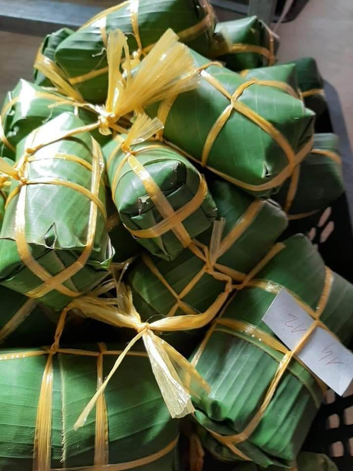 Nem chua (14 cái/xâu) - Đặc sản Nha Trang