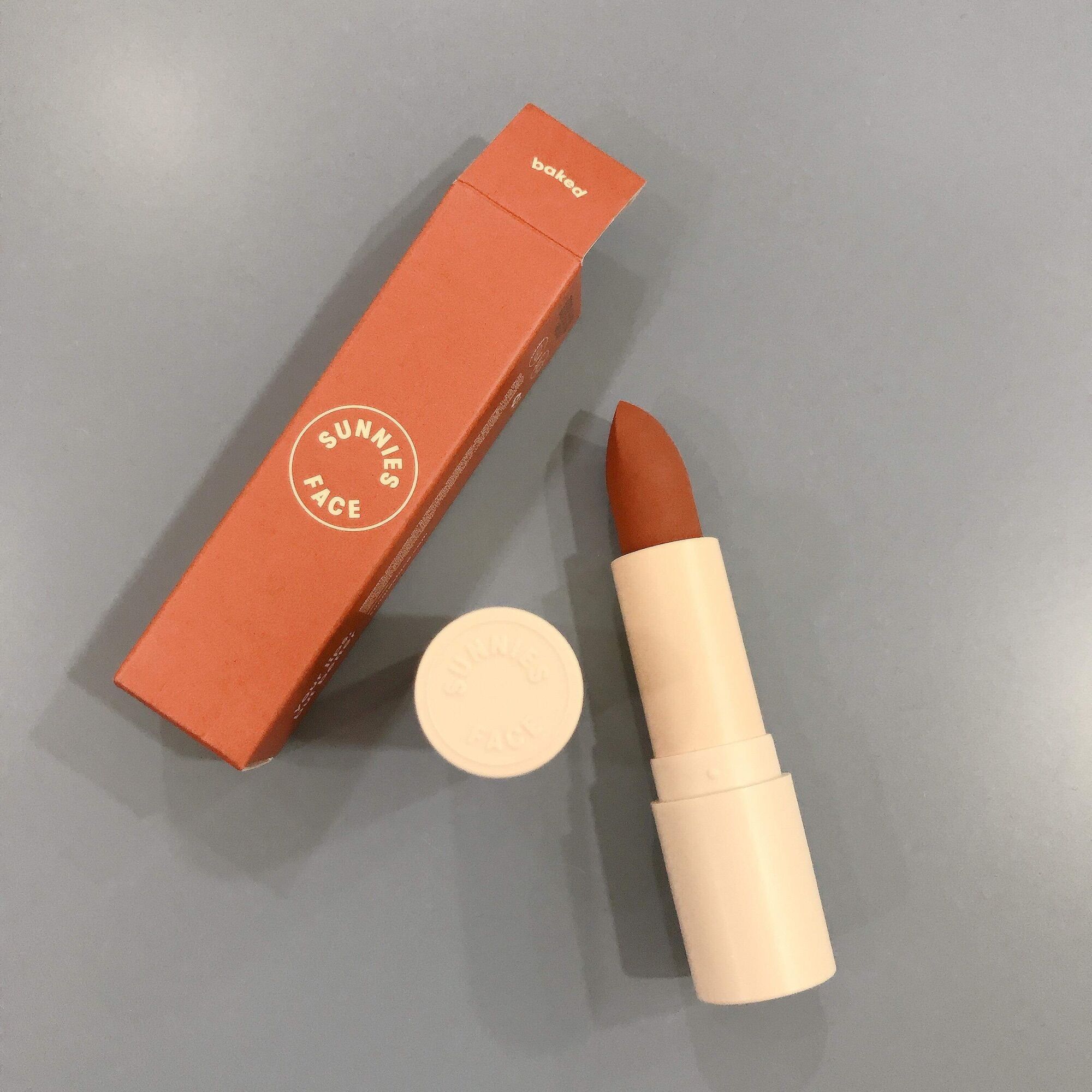 SON THỎI LÌ SUNNIES FACE BAKED