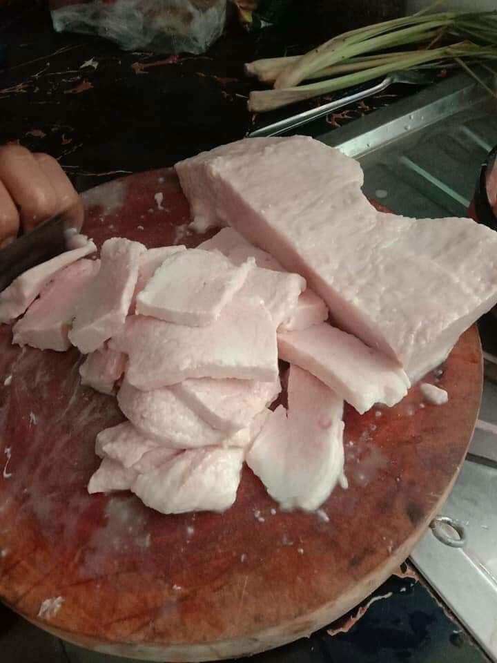 0,5kg Vú Heo cắt lát (hỏa tốc tphcm)