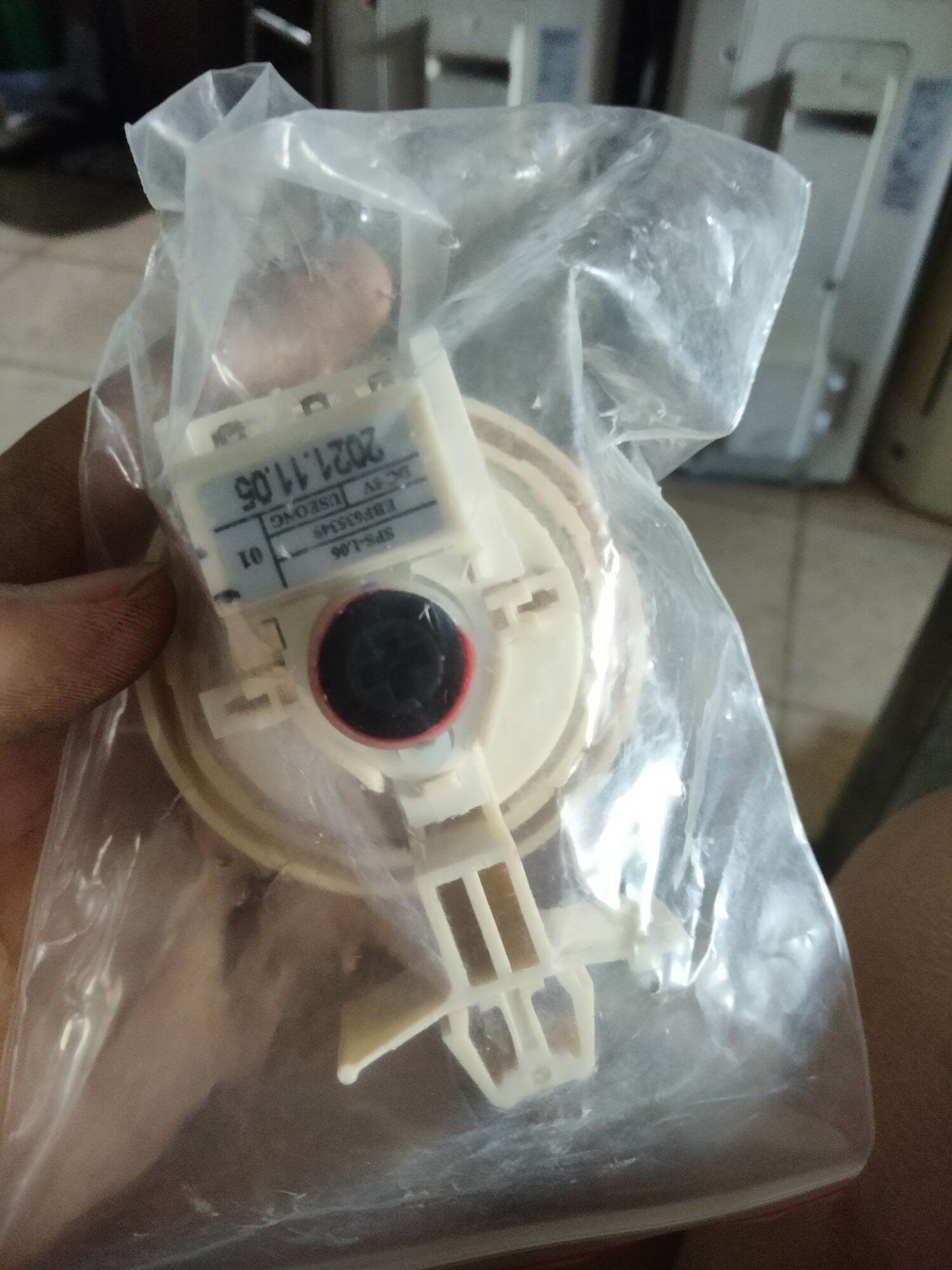 Phao máy giặt LG cửa ngang