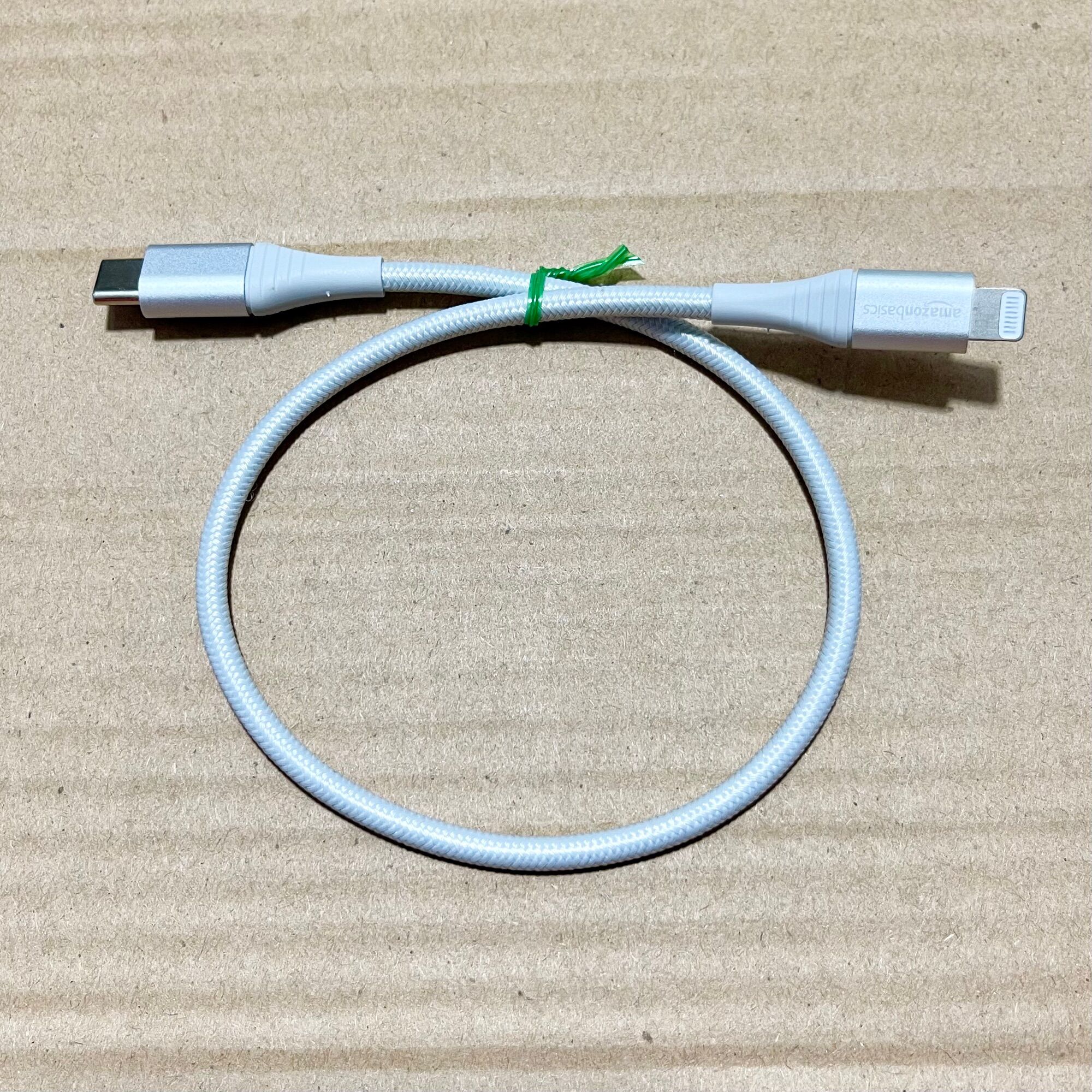 Cáp Sạc Ngắn Amazon Basic MFi Type C to Lightning 35cm Chip C94 (No Box)