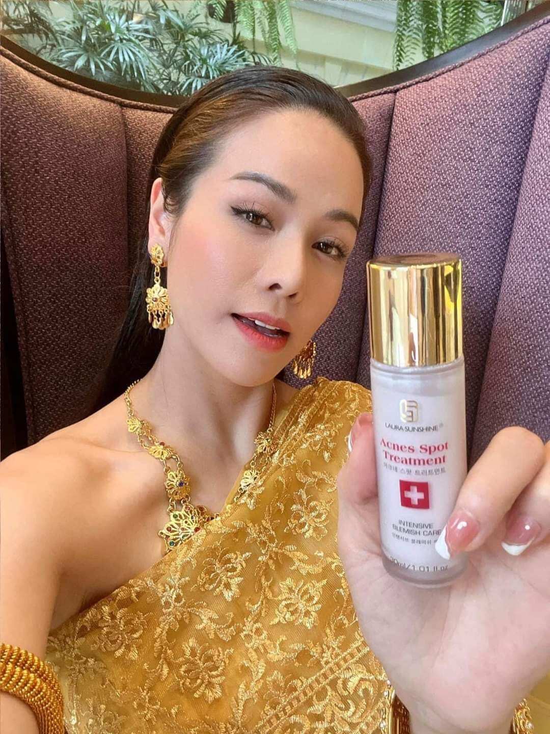 Dung dịch chấm mụn ,giảm sưng viêm acnes spot treatment laura sunshine 30ml