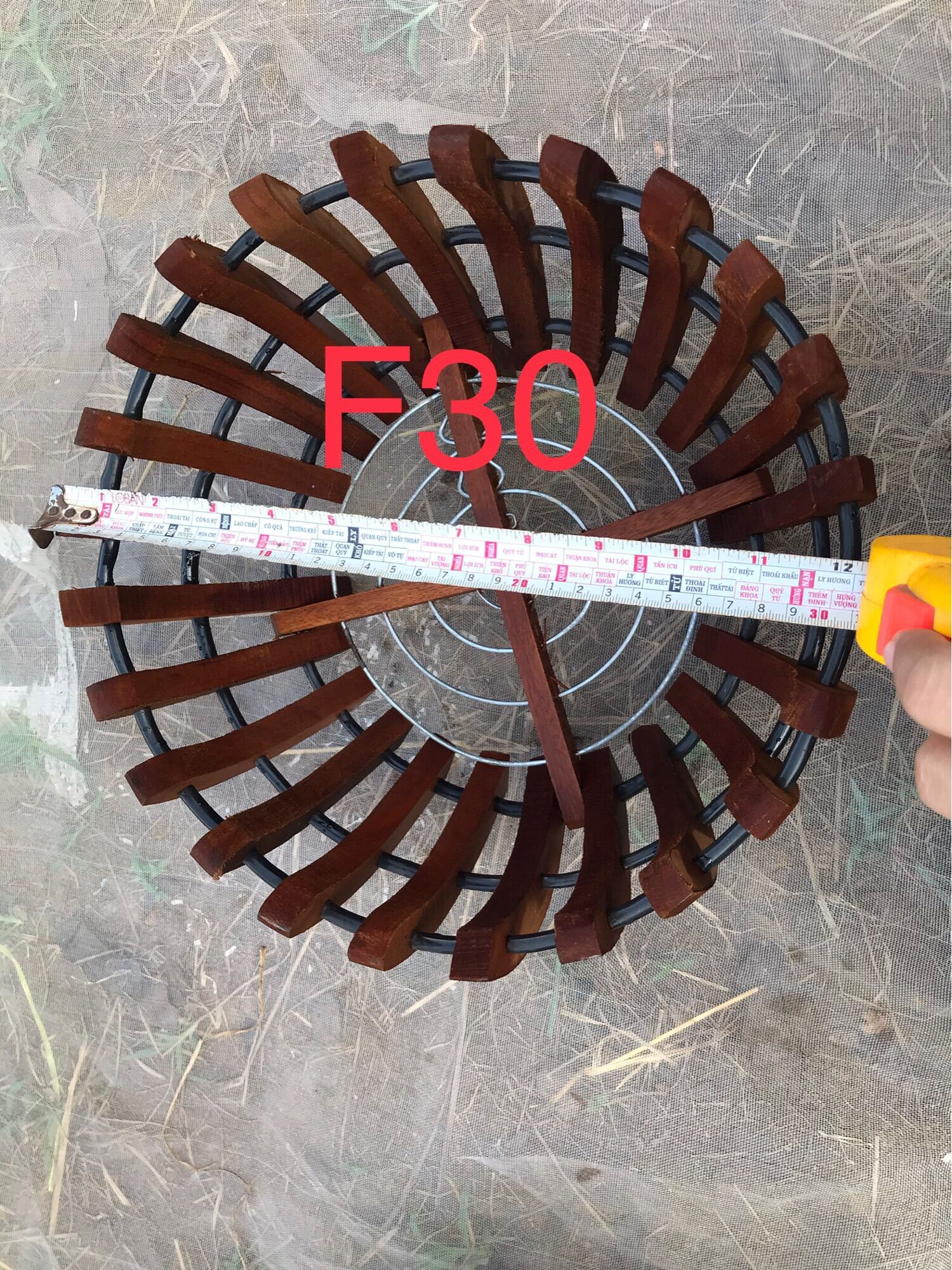 Chậu gỗ bí trồng Lan f30
