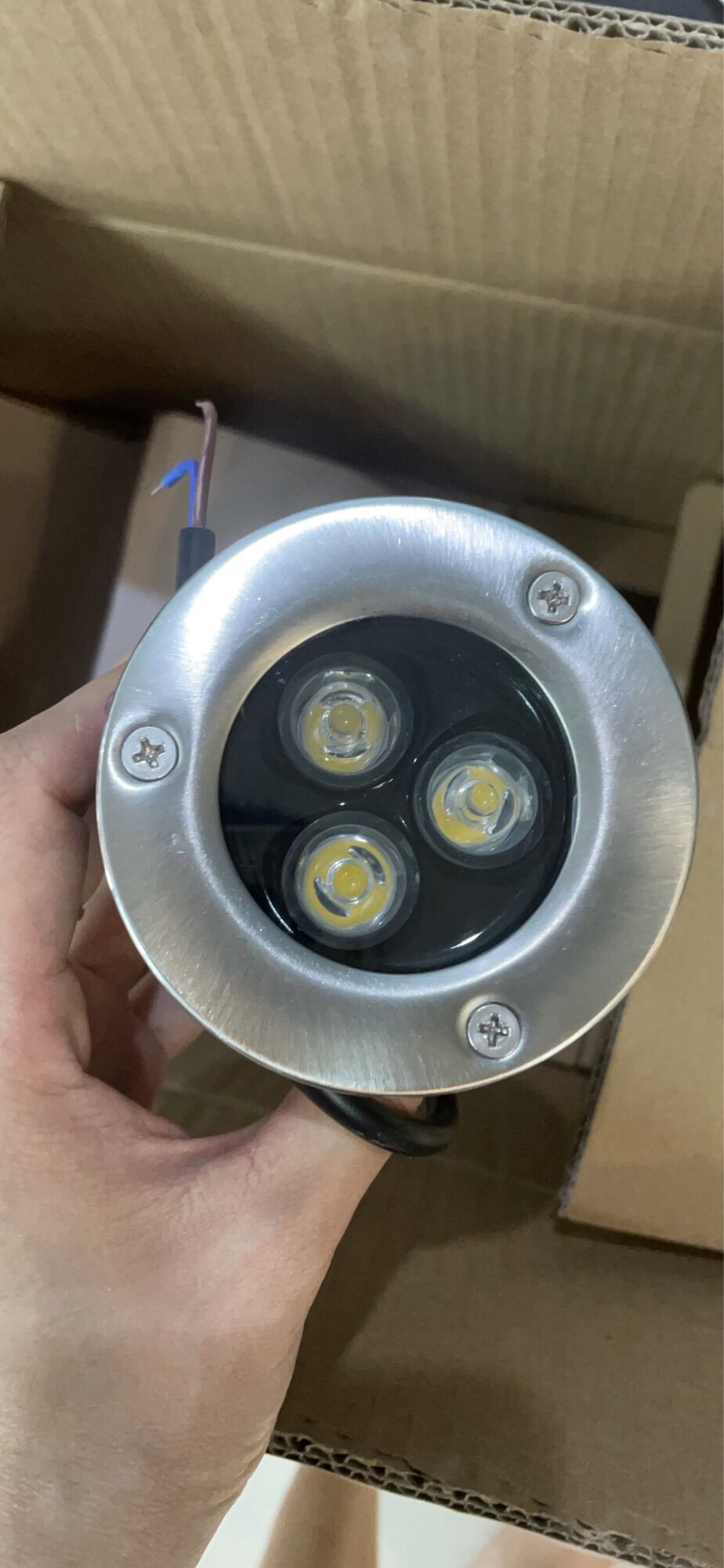 Đèn led âm nước đế hắt điện 12vac 24vac