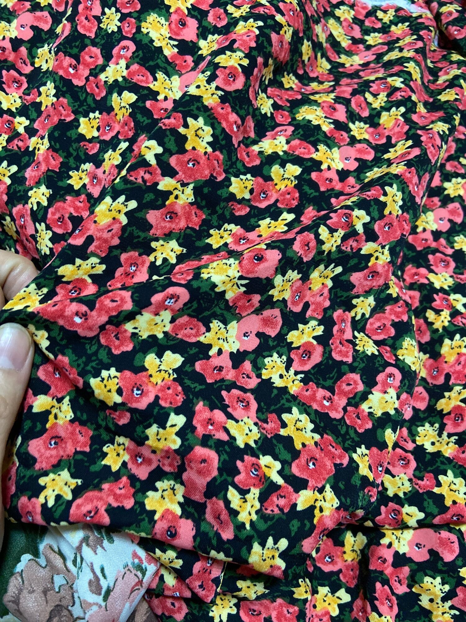 65cm vải lụa mango đẹp khổ 1m5(S7)
