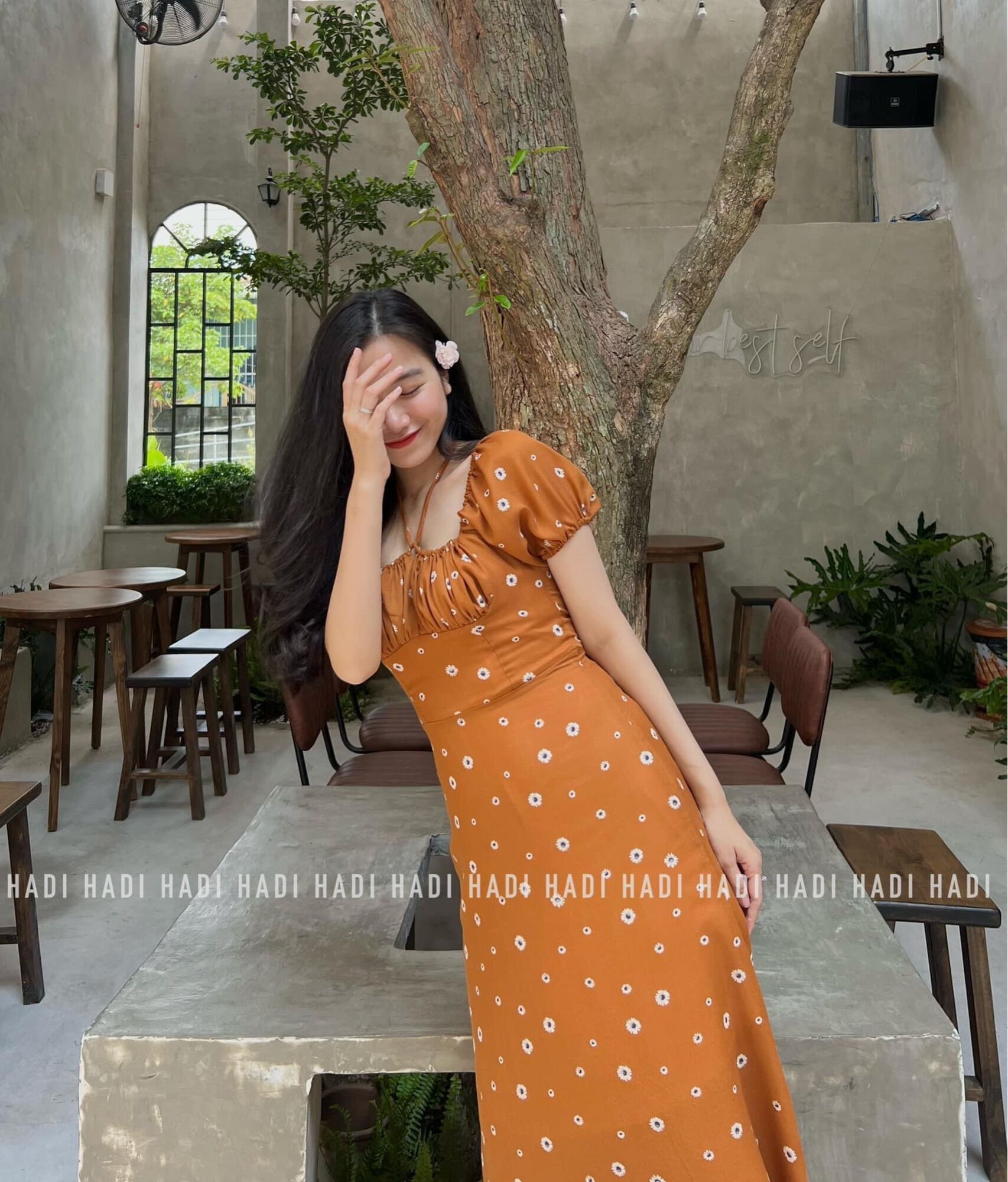 Đầm rút nhún ngực vải hoa middi - Lê