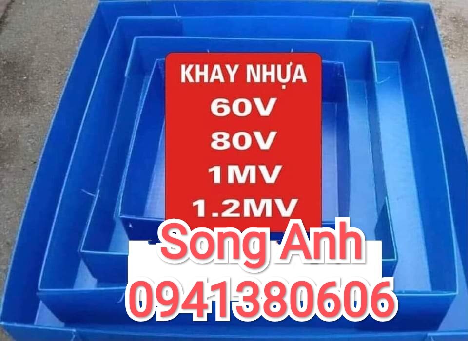 Khay nhựa 1m2 × 1m2 vuông. lót chuồng, bội gà lớn