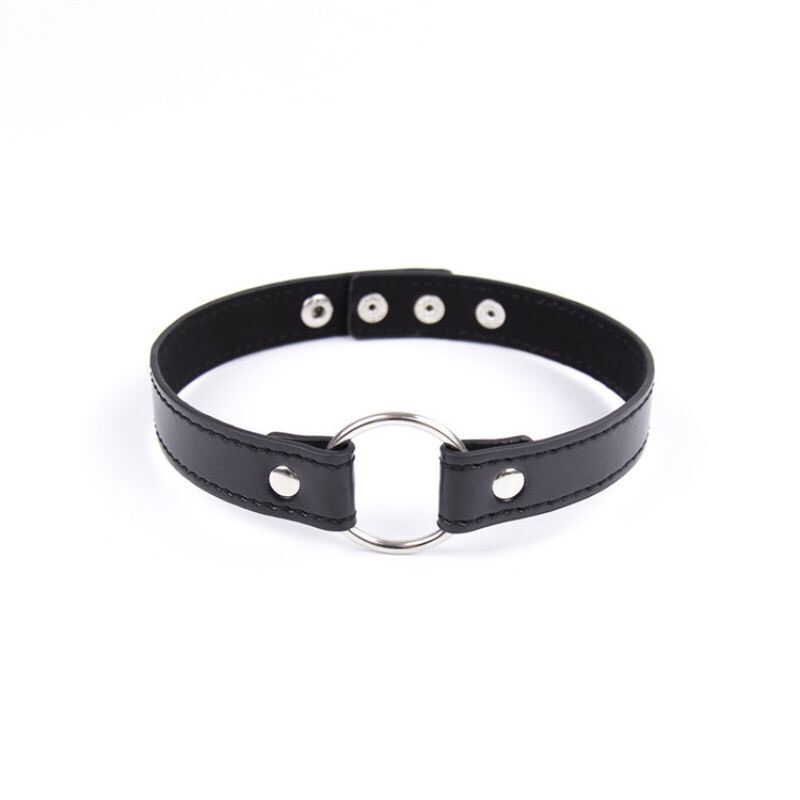 Vòng cổ choker da phong cách gothic