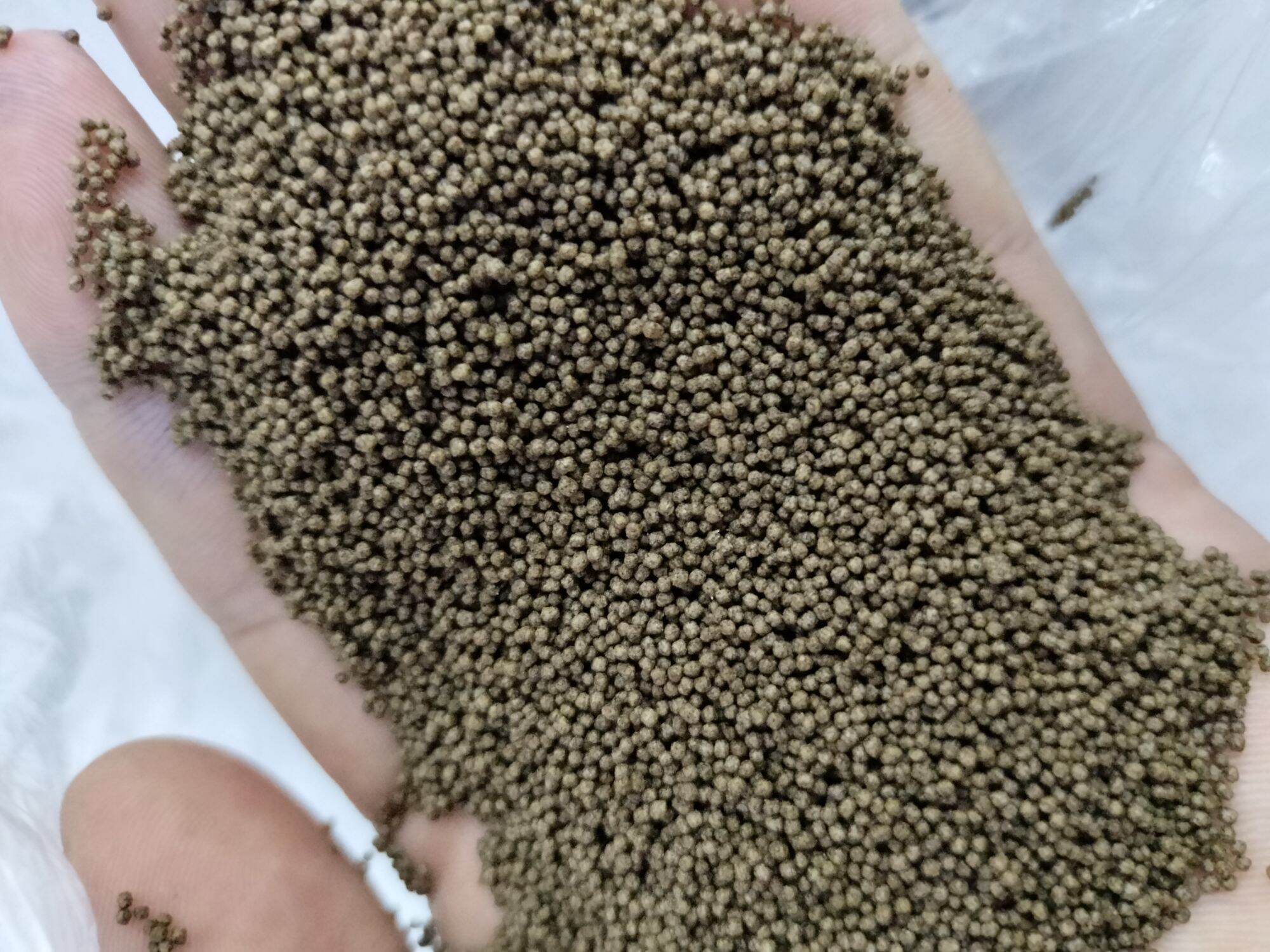 100gr thức ăn cá 7 màu viên nhỏ
