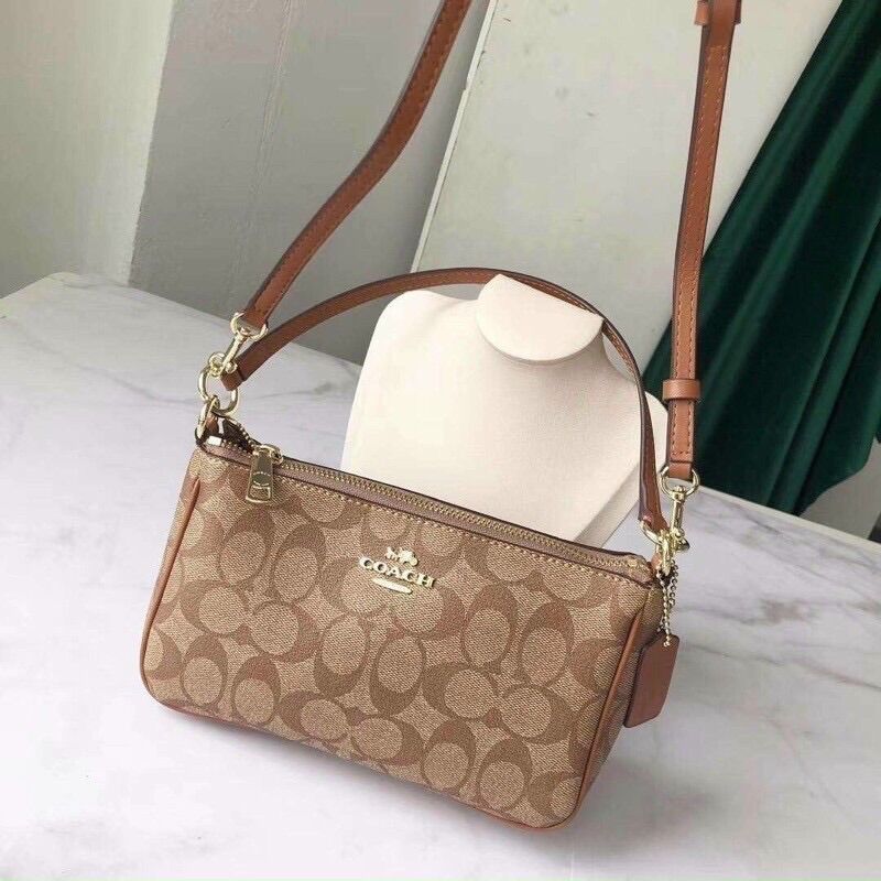 Túi Coach thuyền xuất dư xịn