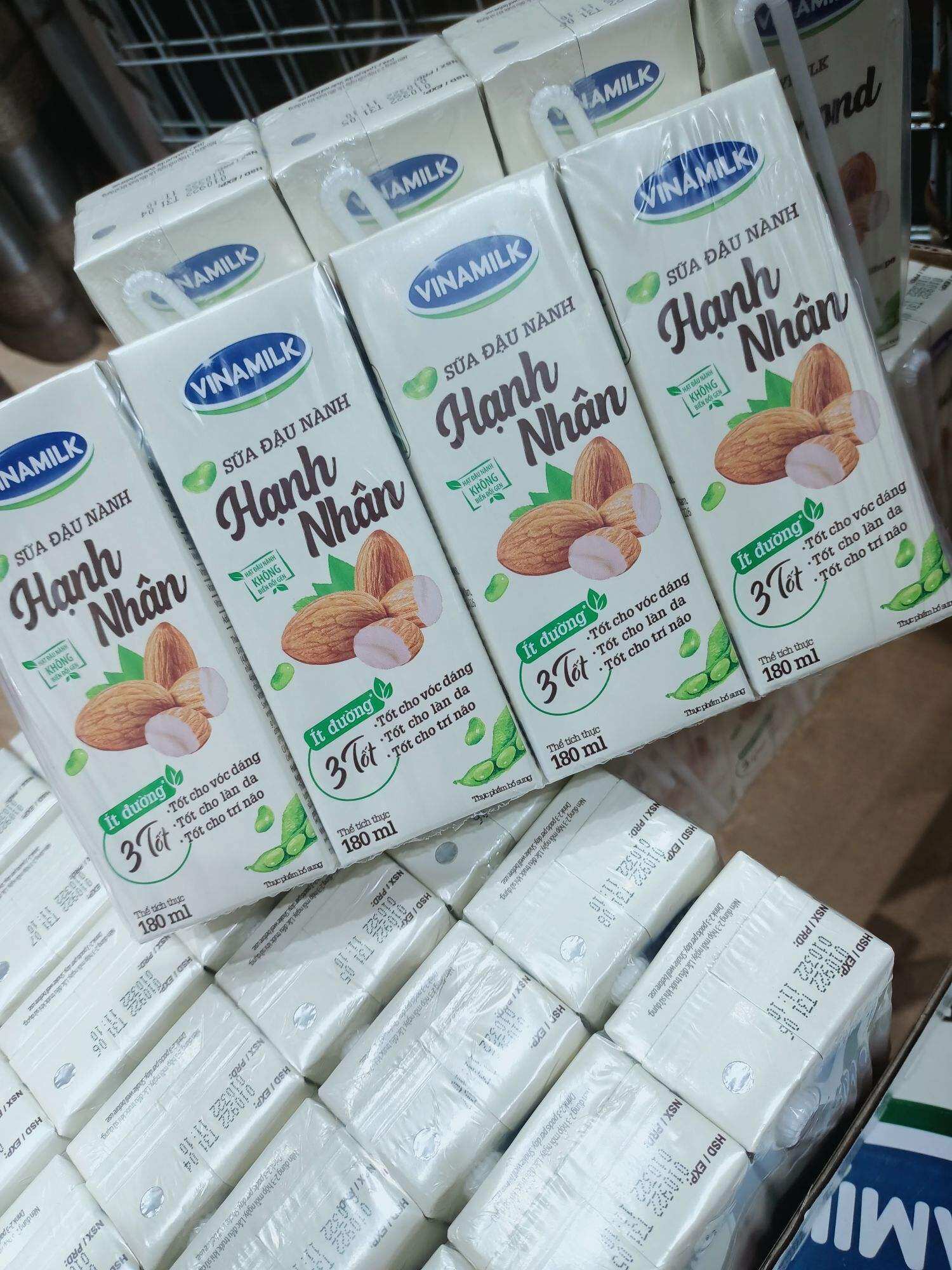 2 dây sữa Vinamilk đậu nành hạnh nhân thơm ngon bổ dưỡng