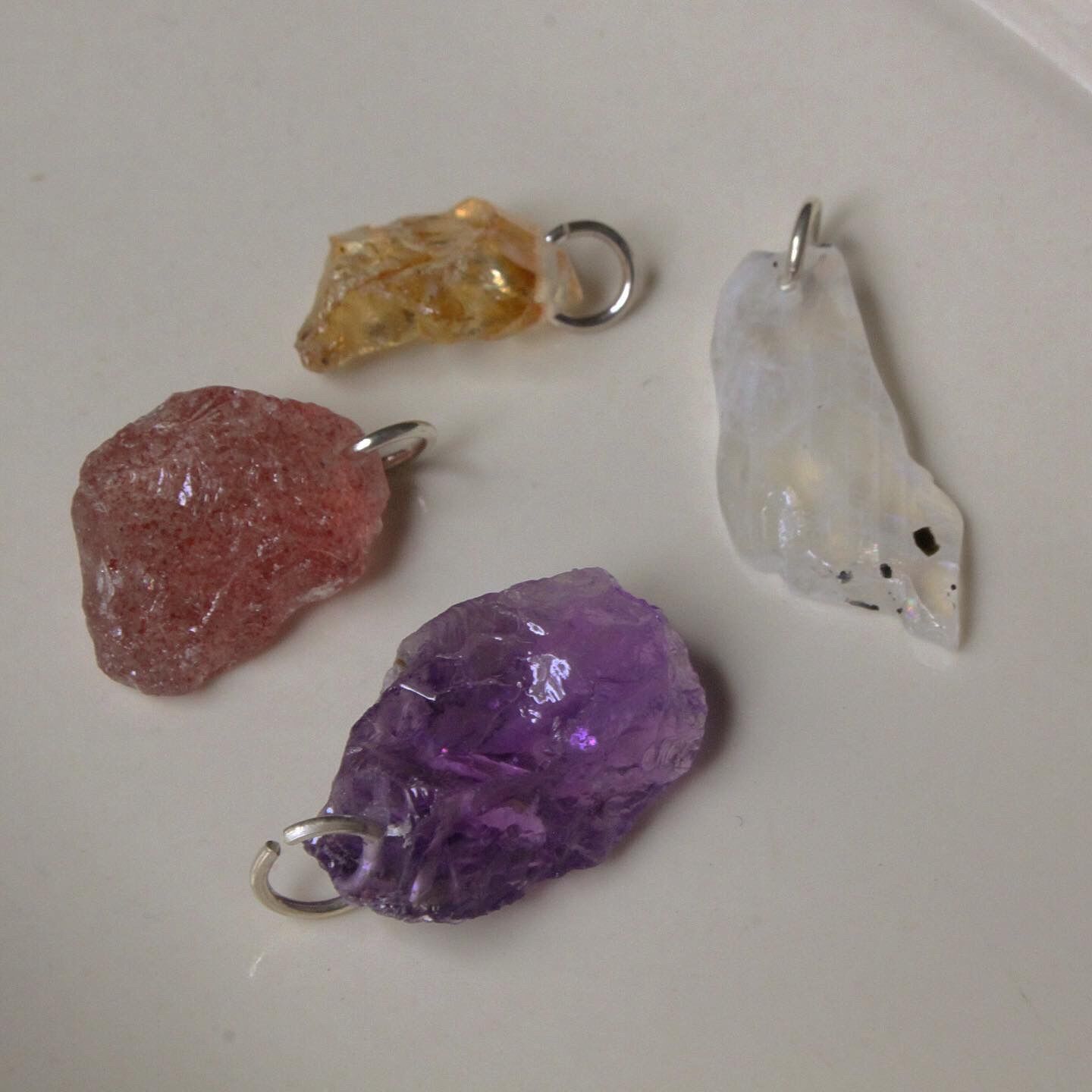 Mặt dây chuyền đá thô thiên nhiên - citrine, strawberry quartz, amethyst, moonstone