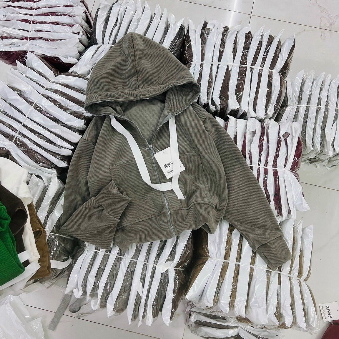 Áo khoác nhung tăm cao cấp-mềm mịn