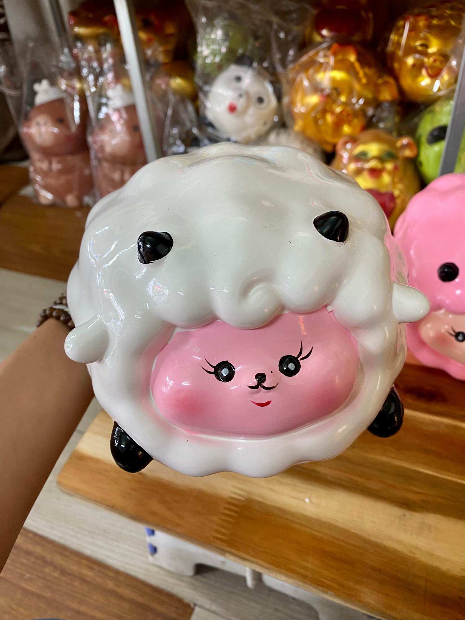 HEO ĐẤT BÉ CỪU LỖ TRÒN size 16*14*20(cm) SIÊU HOT DÙNG ĐỂ TIẾT KIỆM, TRANG TRÍ, TRƯNG BÀY, QUÀ TẶNG SIÊU XINH